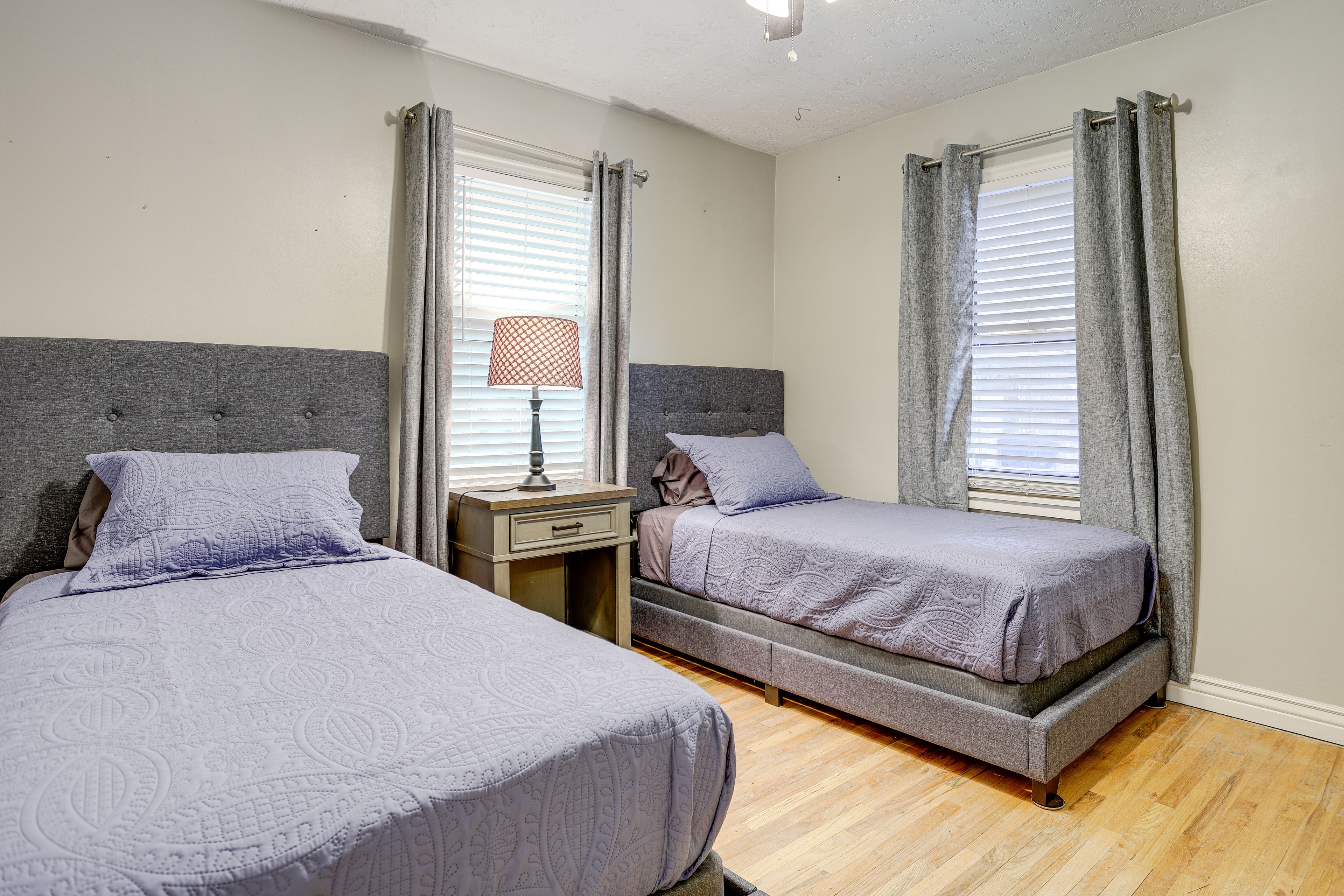 Bedroom 2 | 2 Twin Beds