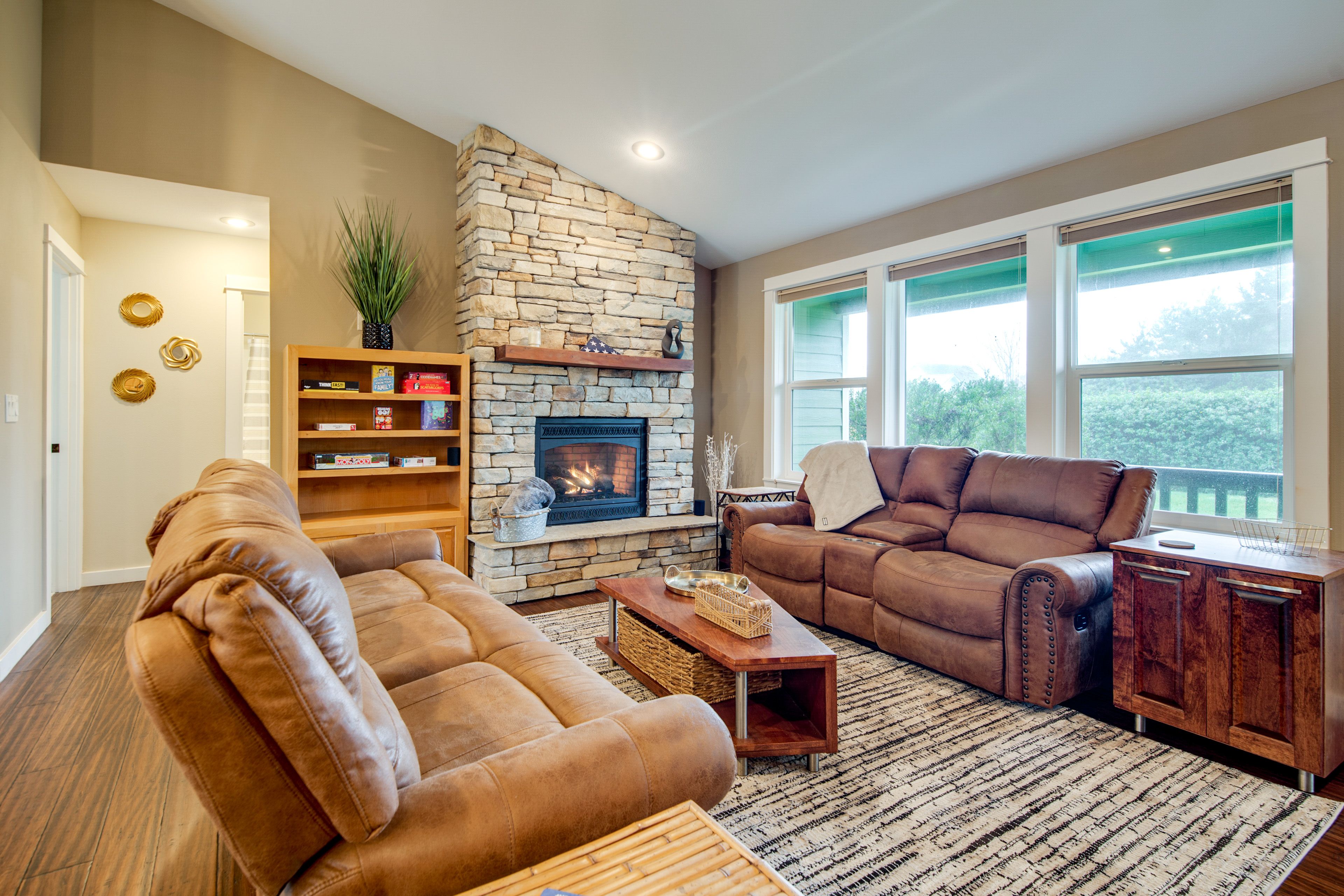 Moclips Vacation Rental | 3BR | 2BA | Steps to Enter | 1,500 Sq Ft