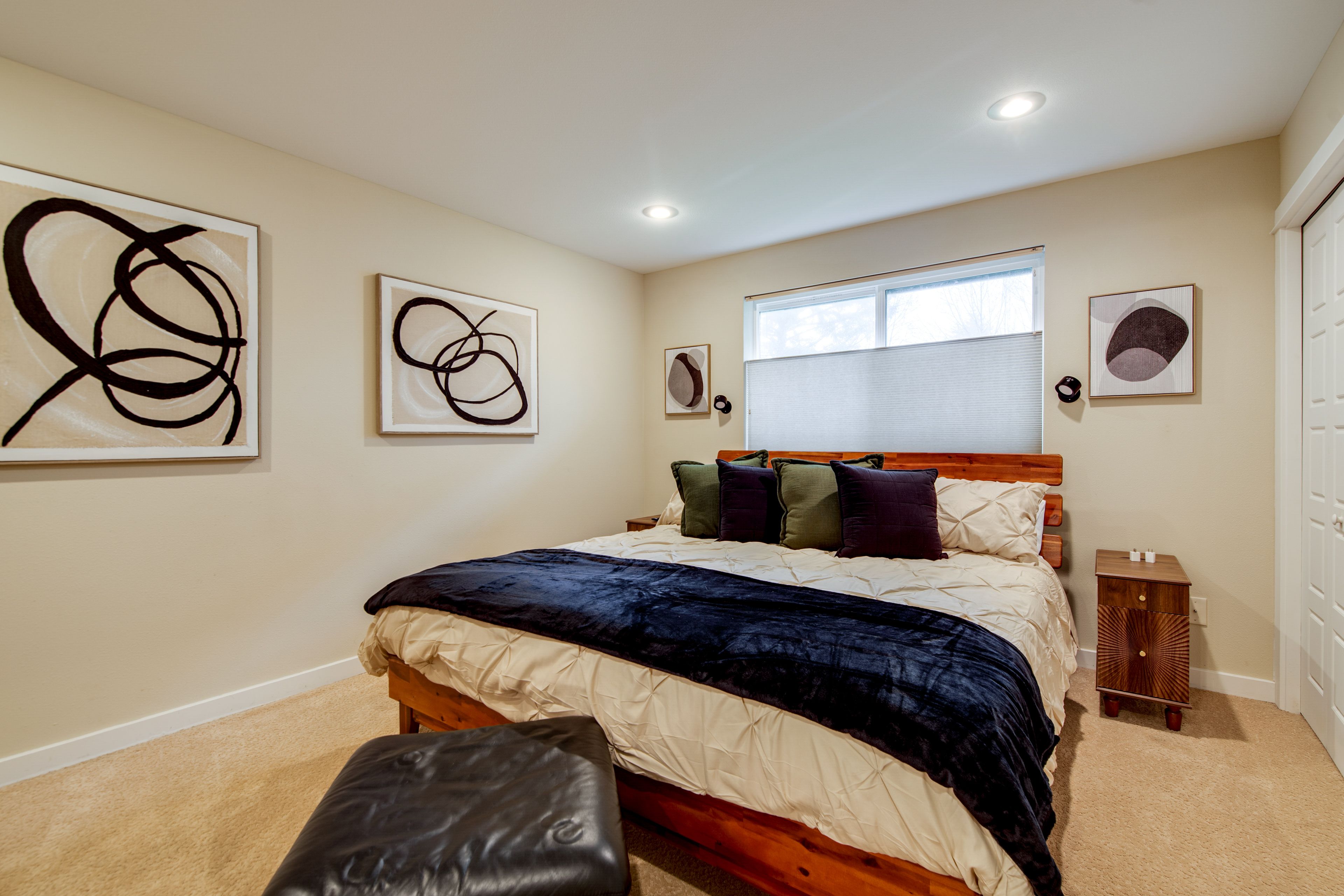 Bedroom 1 | King Bed | TV