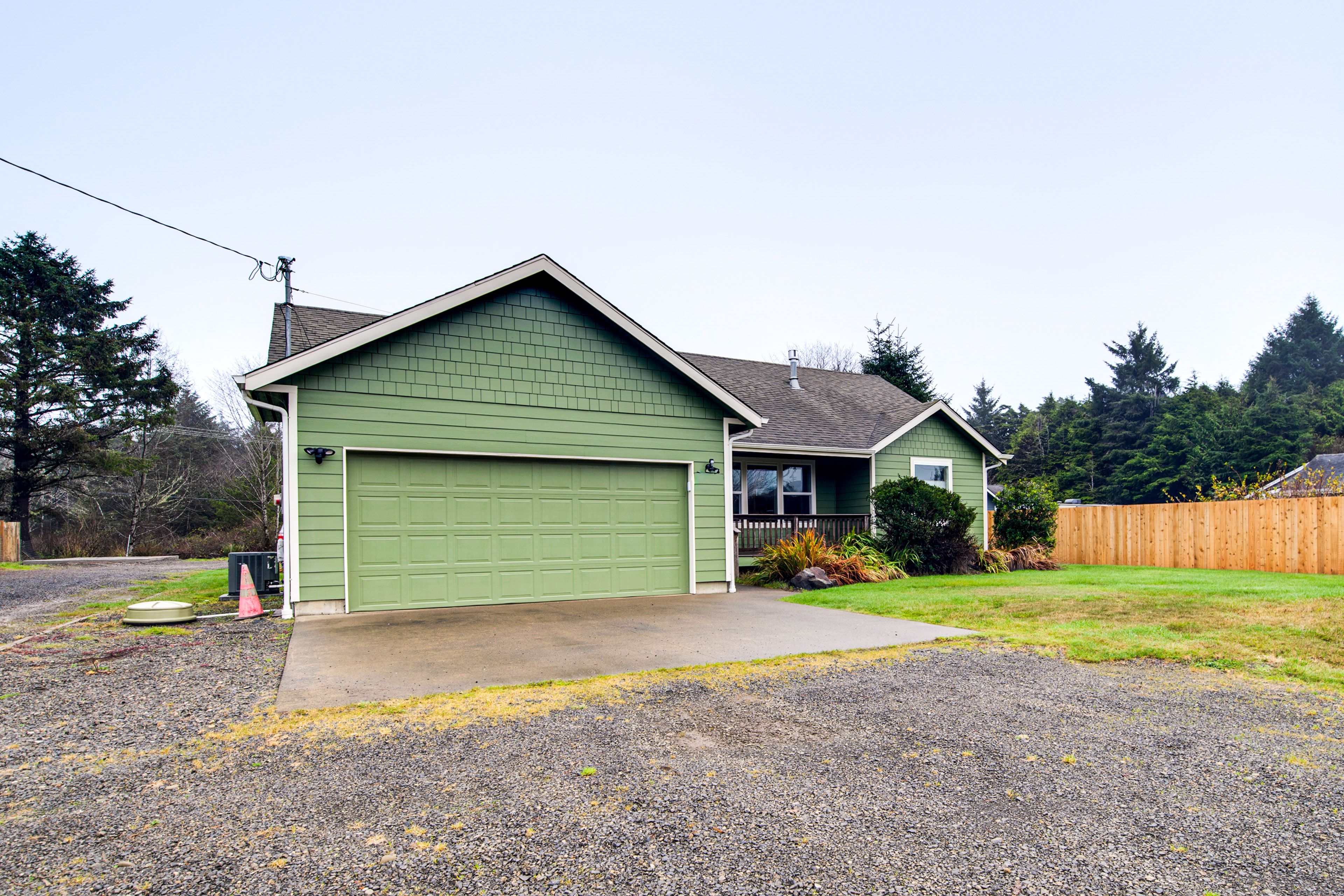 Parking | Driveway (4 Vehicles)