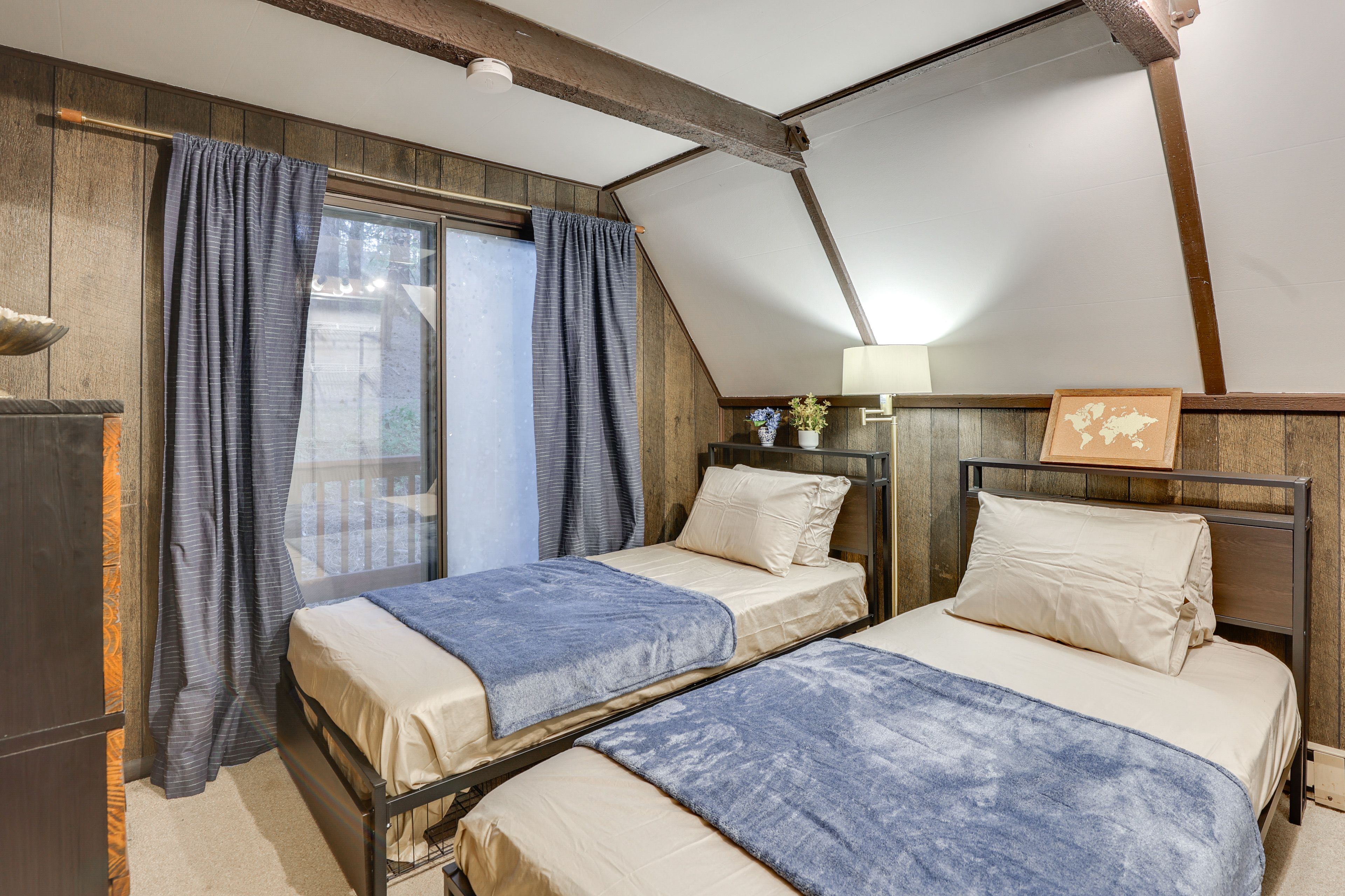 Bedroom 2 | 2 Twin XL Beds | 1st Floor