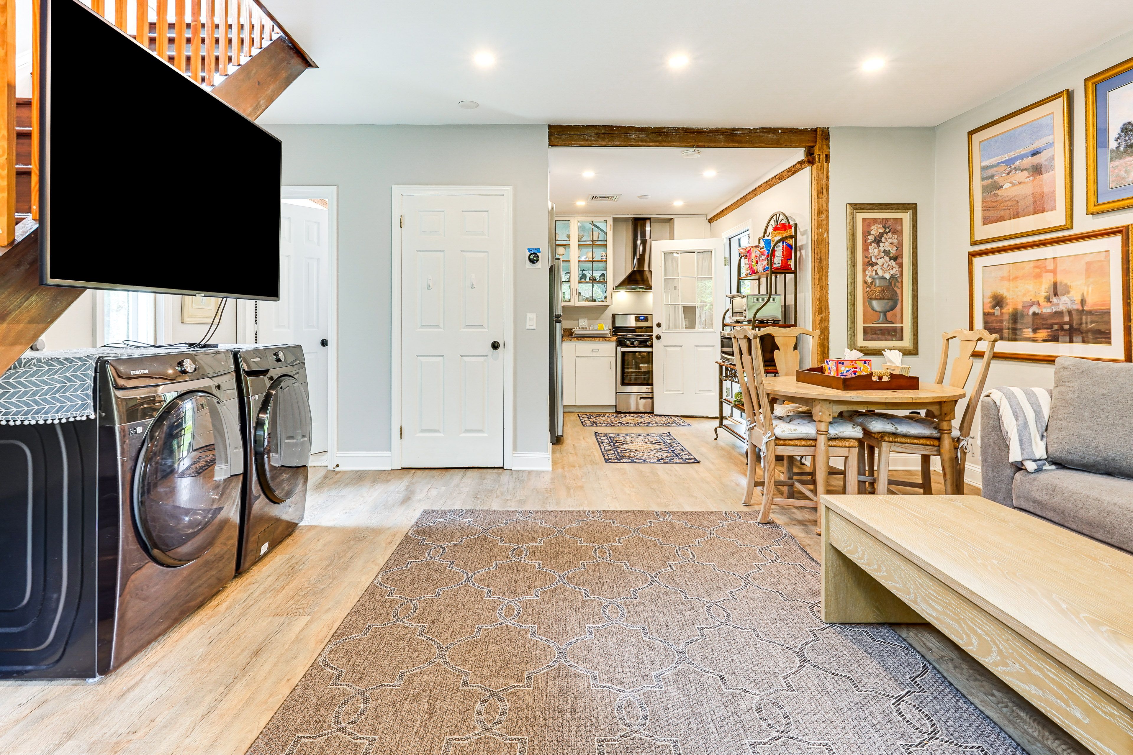 Redding Vacation Rental | 1BR | 1BA | 700 Sq Ft | 1 Step to Enter