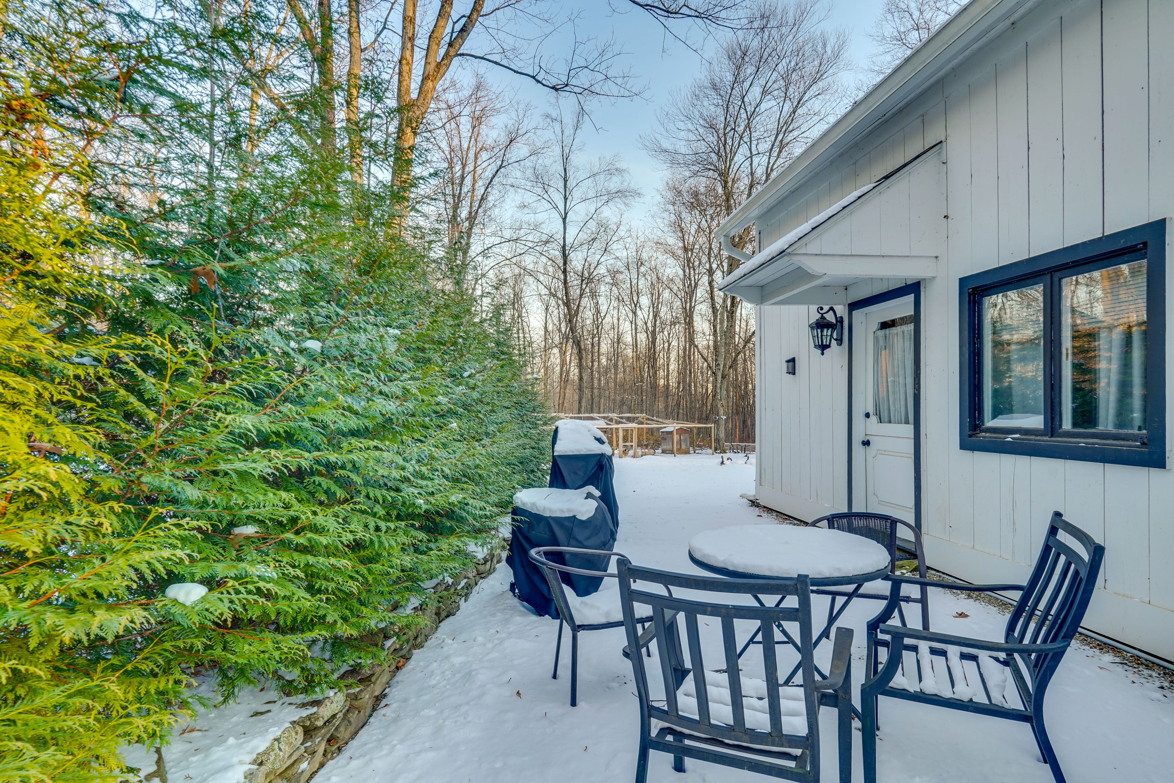 Patio | Outdoor Dining