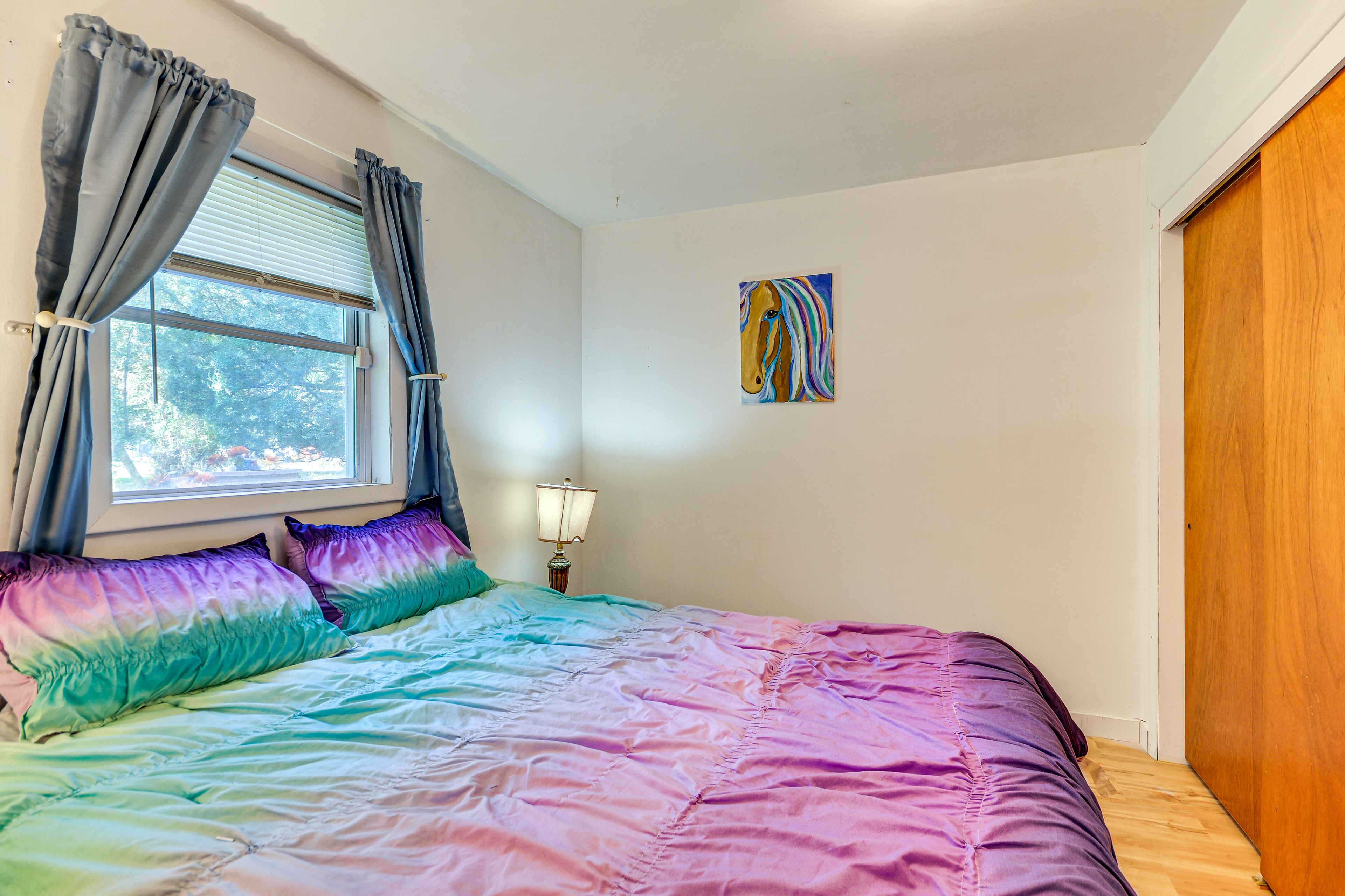 Bedroom 2 | Queen Bed