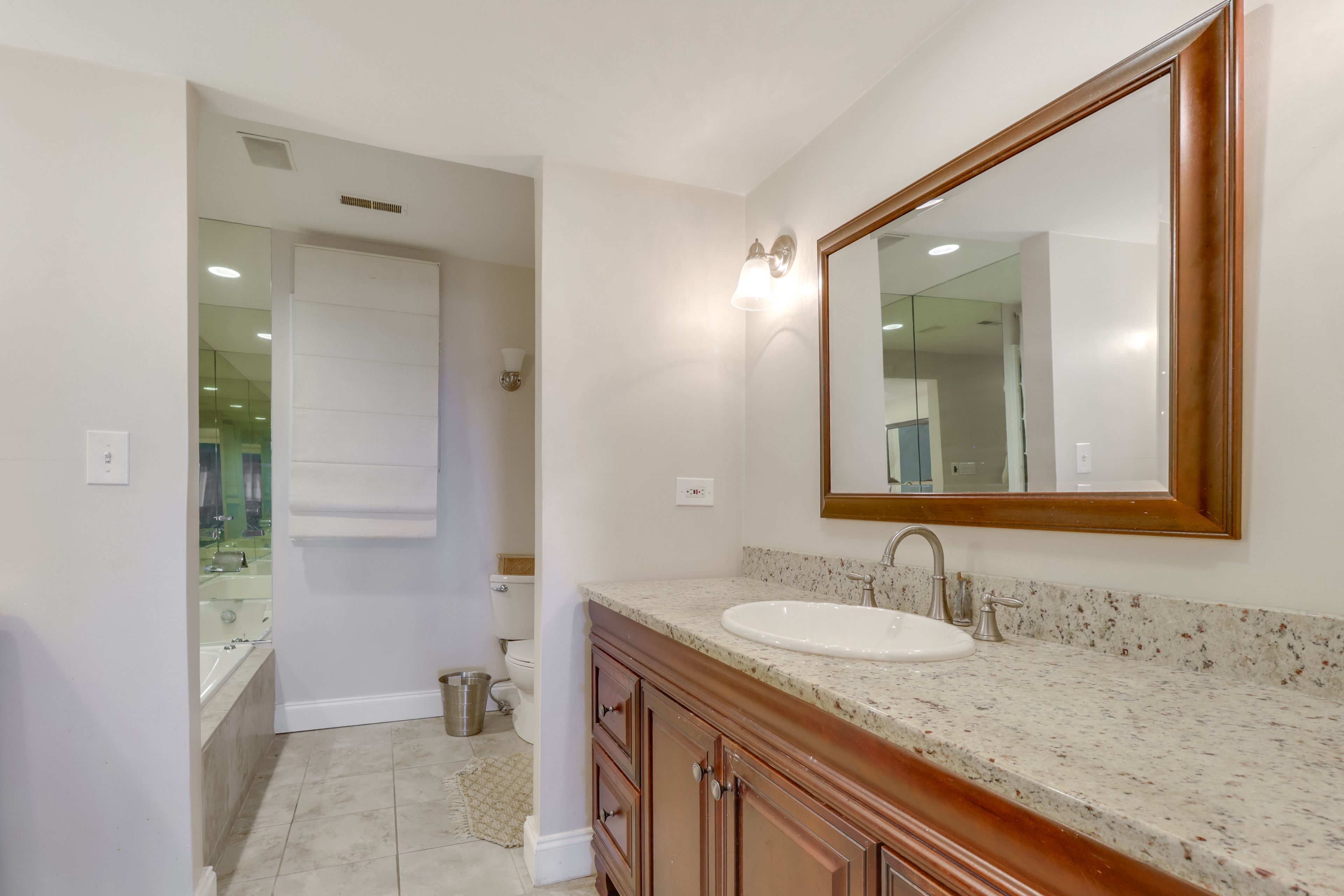 Full Bathroom | Ground Floor | Jetted Tub