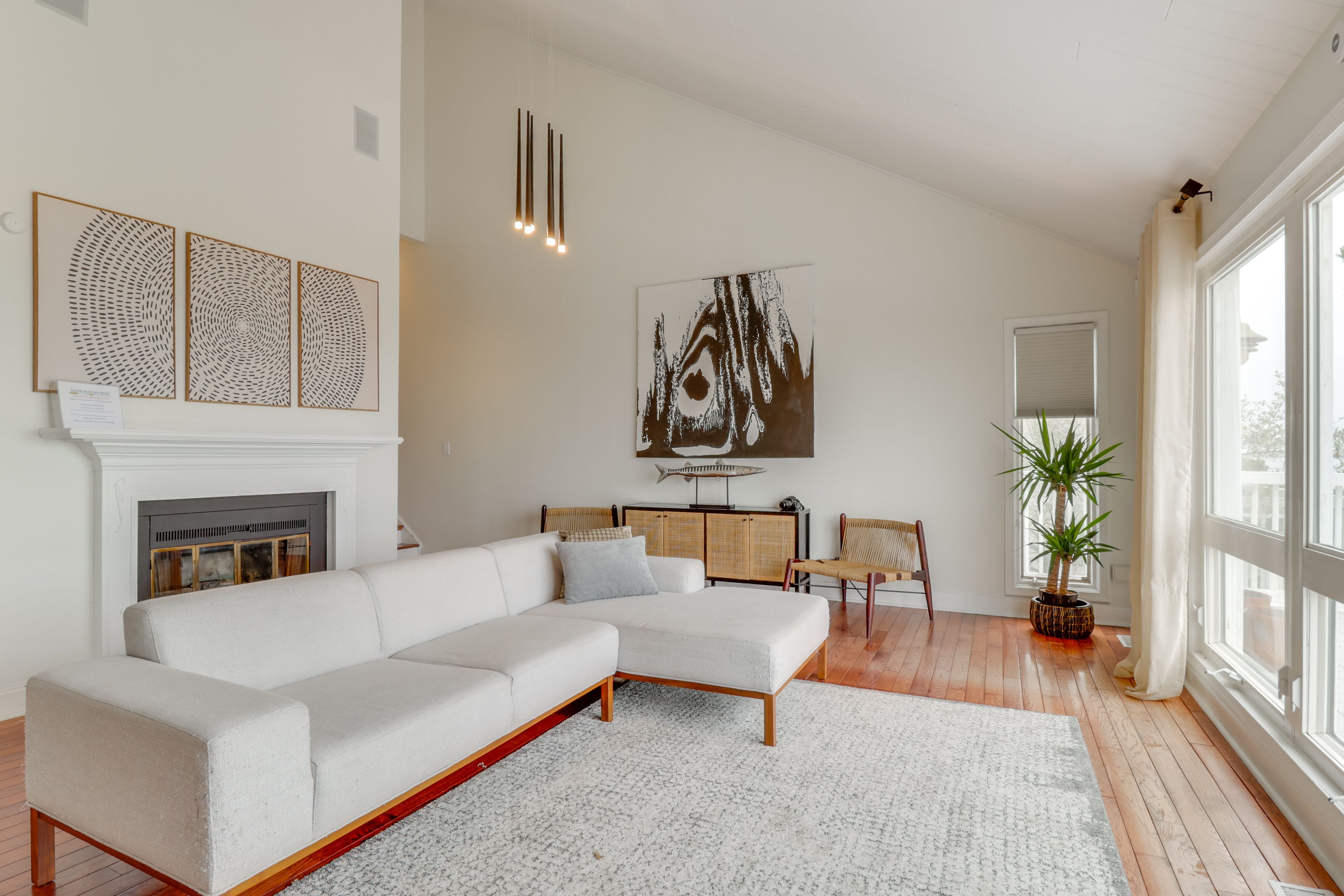 Living Room | Main Floor | Fireplace