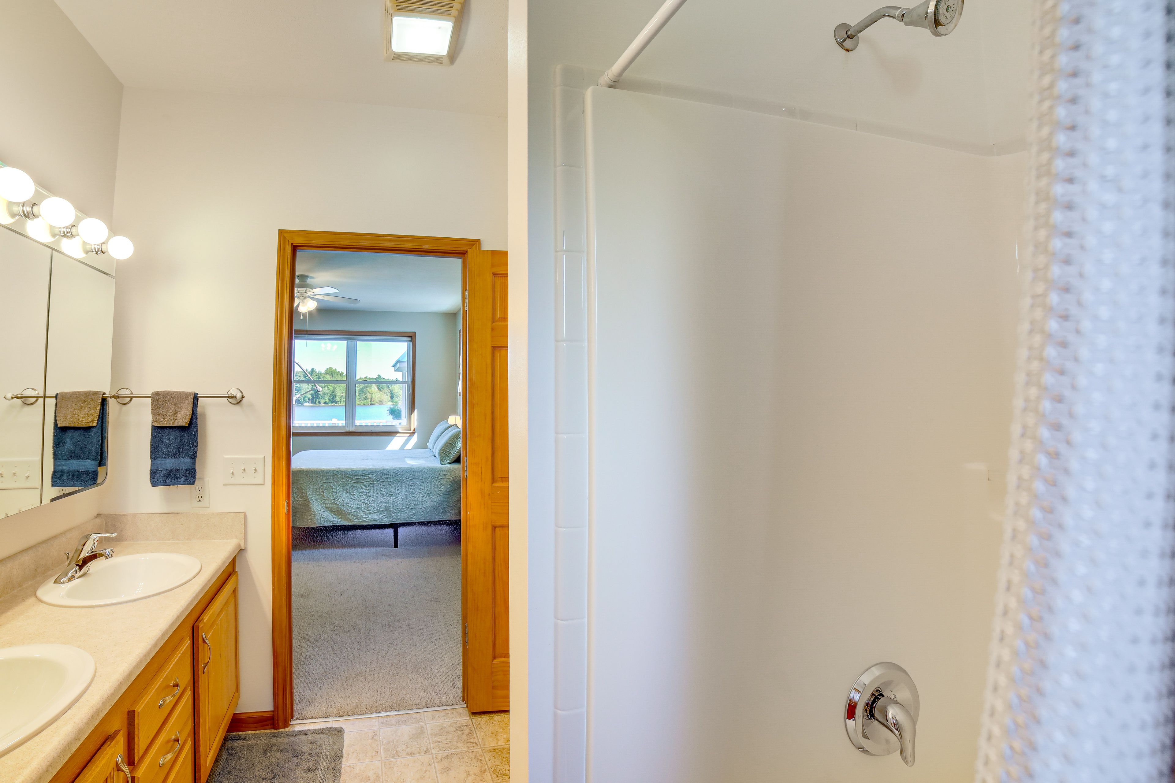 Bathroom | Towels Provided | Main Floor