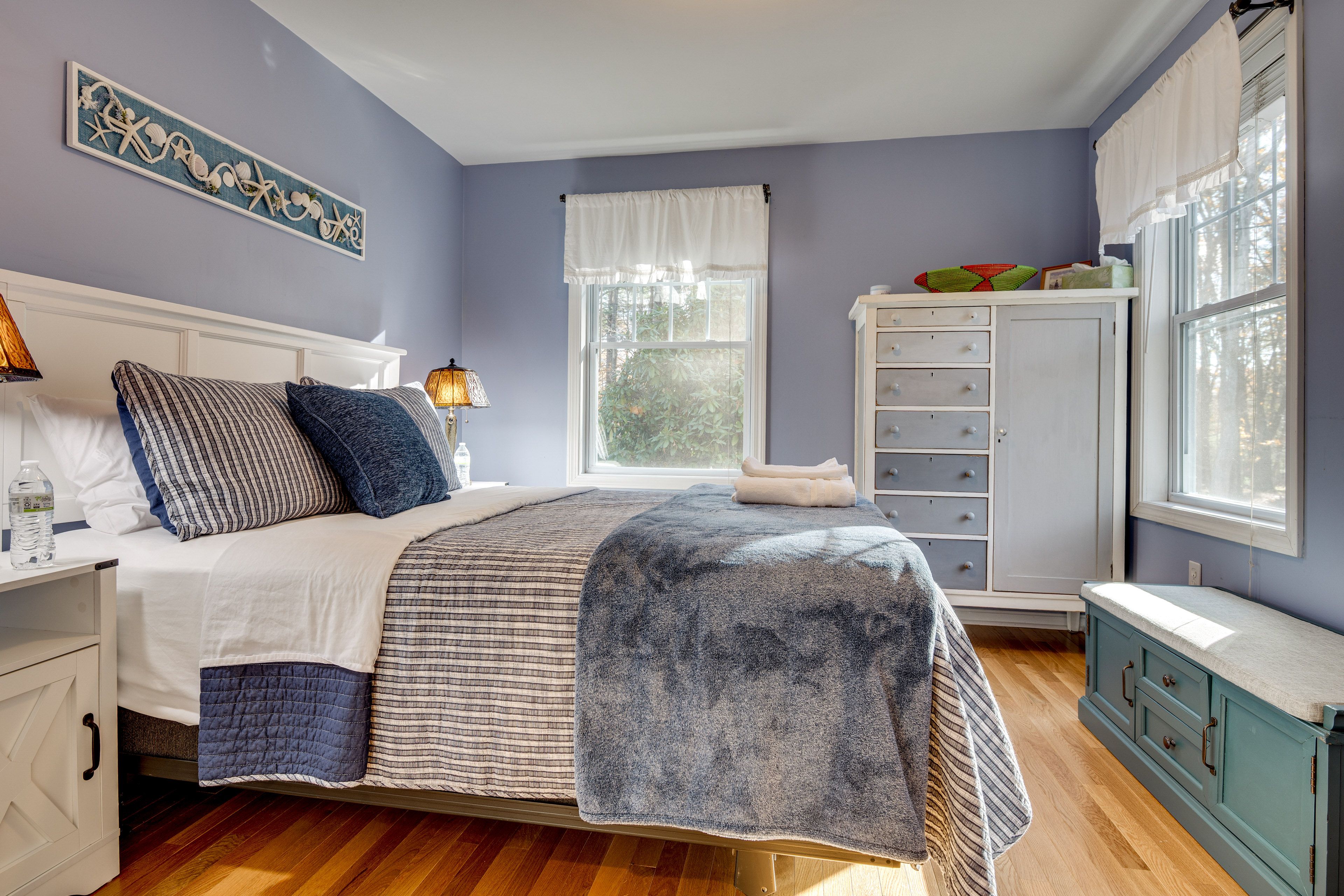 Bedroom 2 | Queen Bed