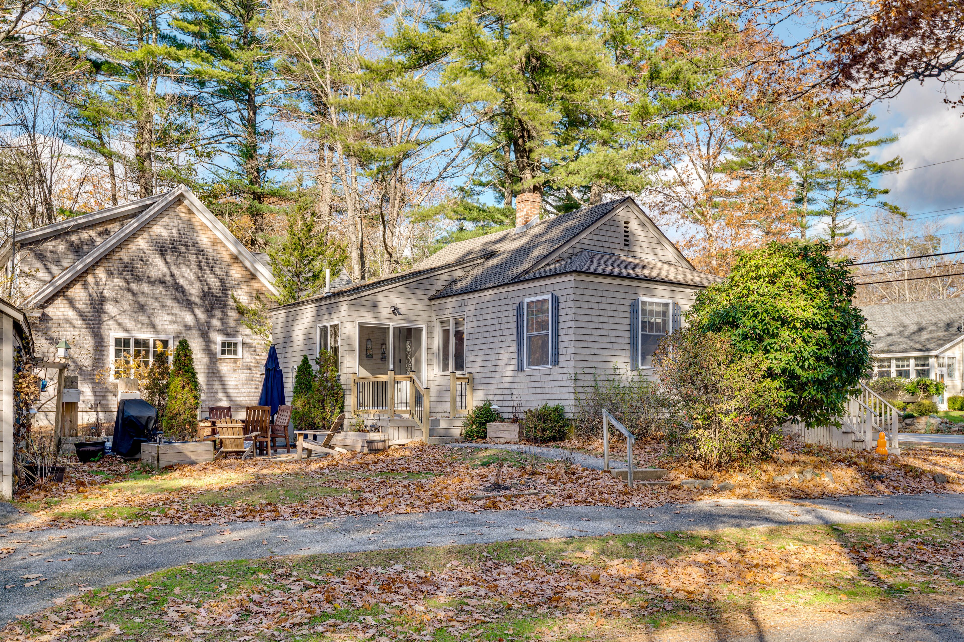Parking | Driveway (4 Vehicles)