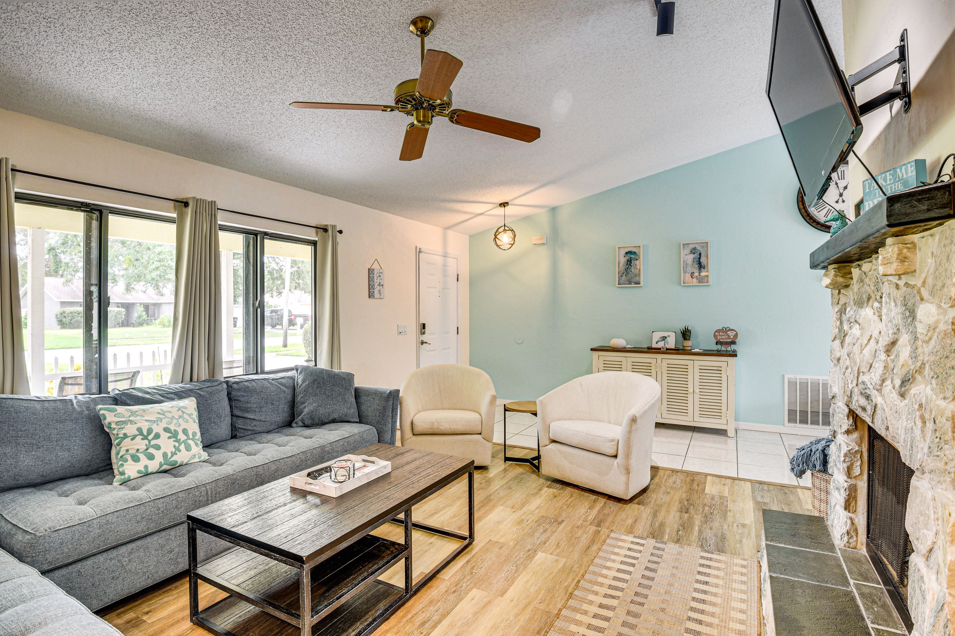 Living Room | Central A/C & Heating