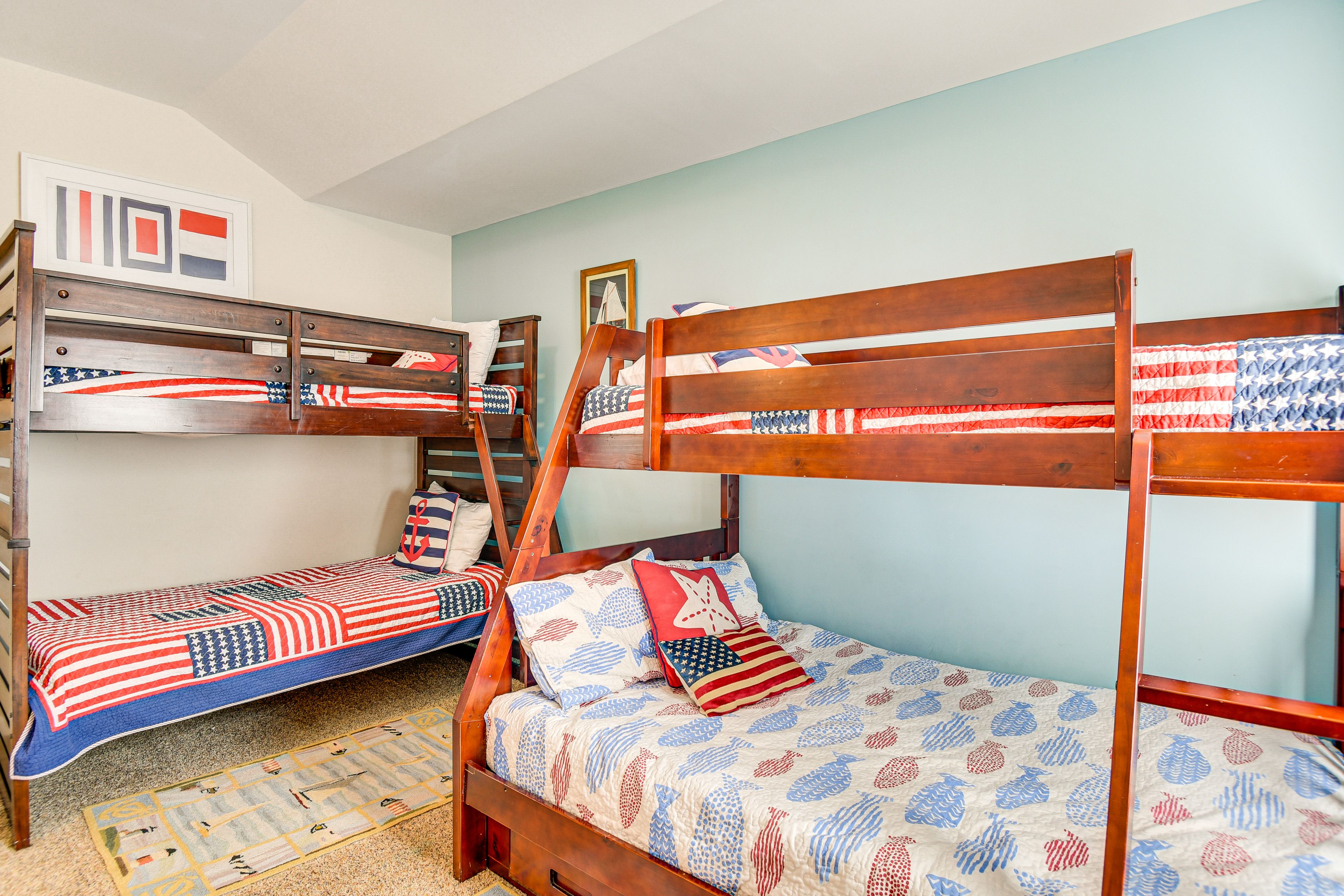 Bedroom 5 | Twin Bunk Bed | Twin/Full Bunk Bed | Upper Level