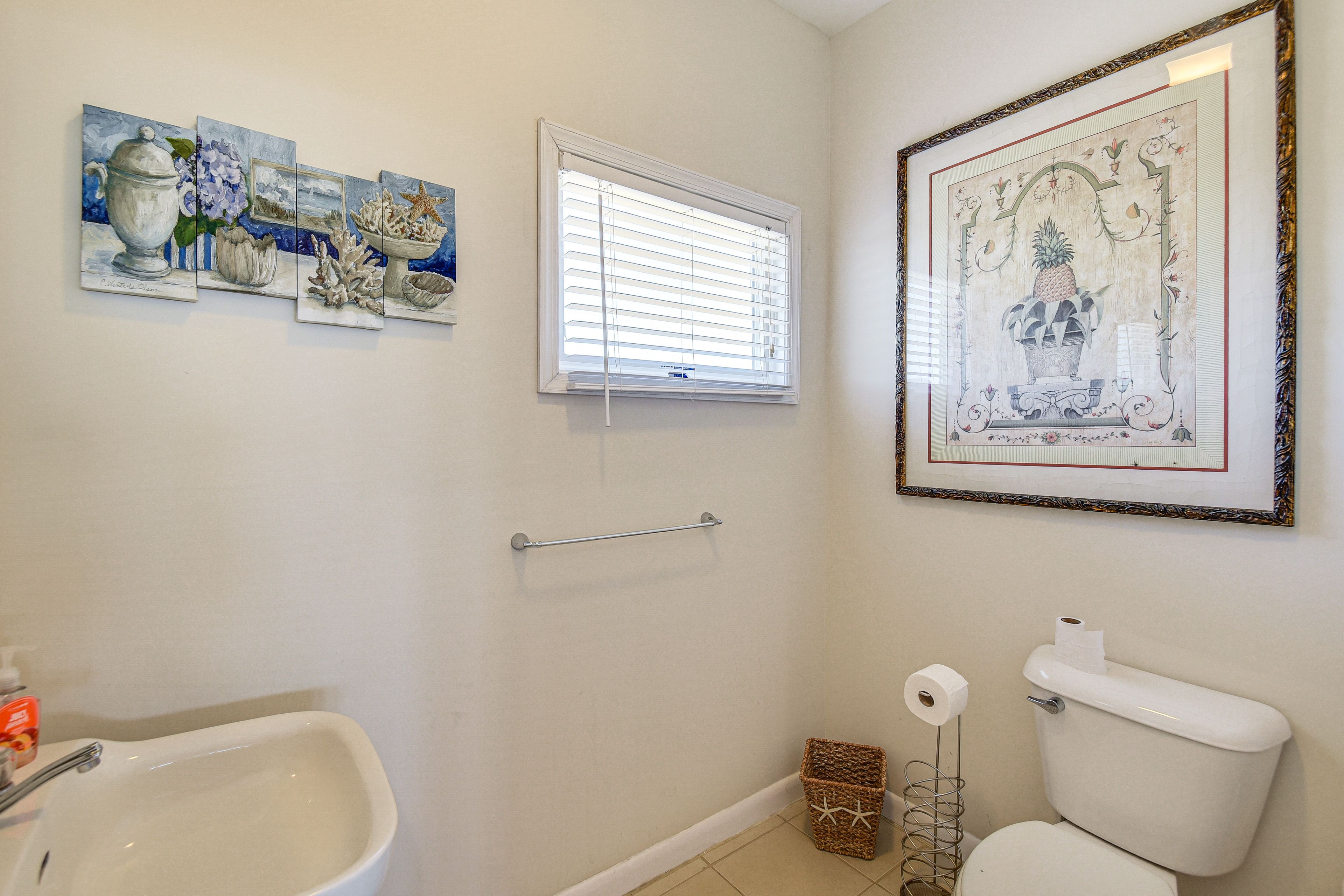 Half Bathroom | Upper Level