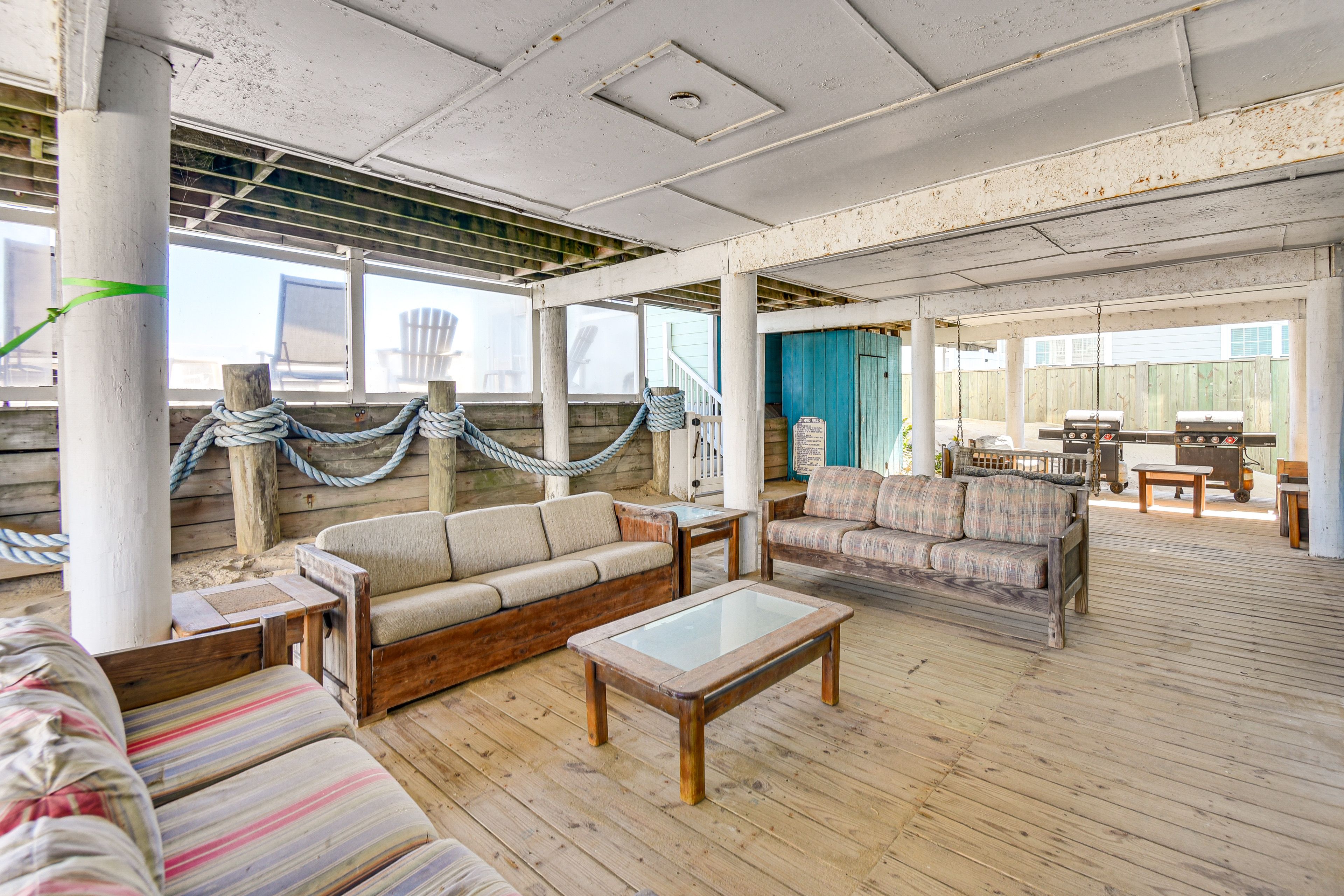 Outdoor Space | Gas Grills | Seating