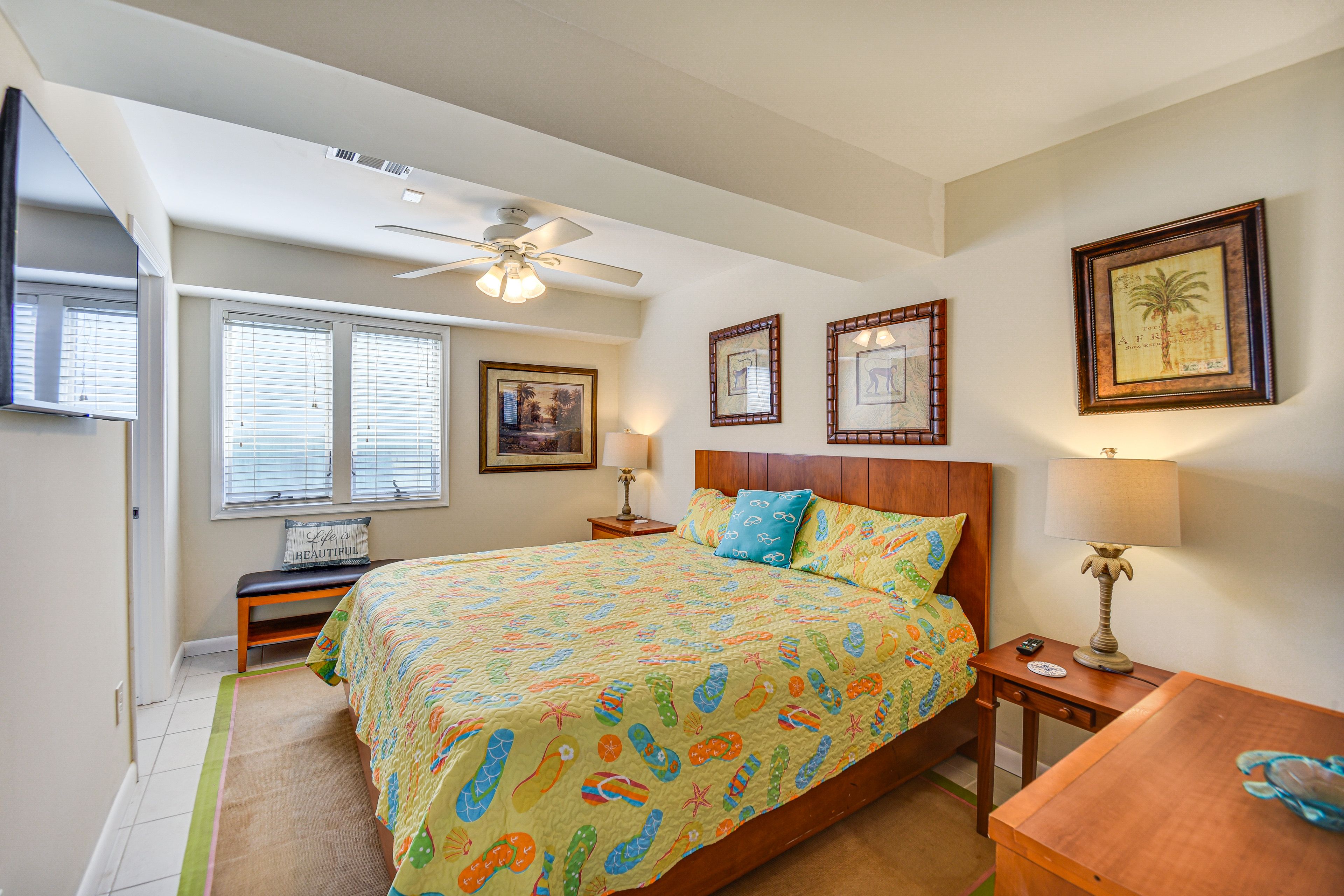 Bedroom 10 | King Bed | Basement Level