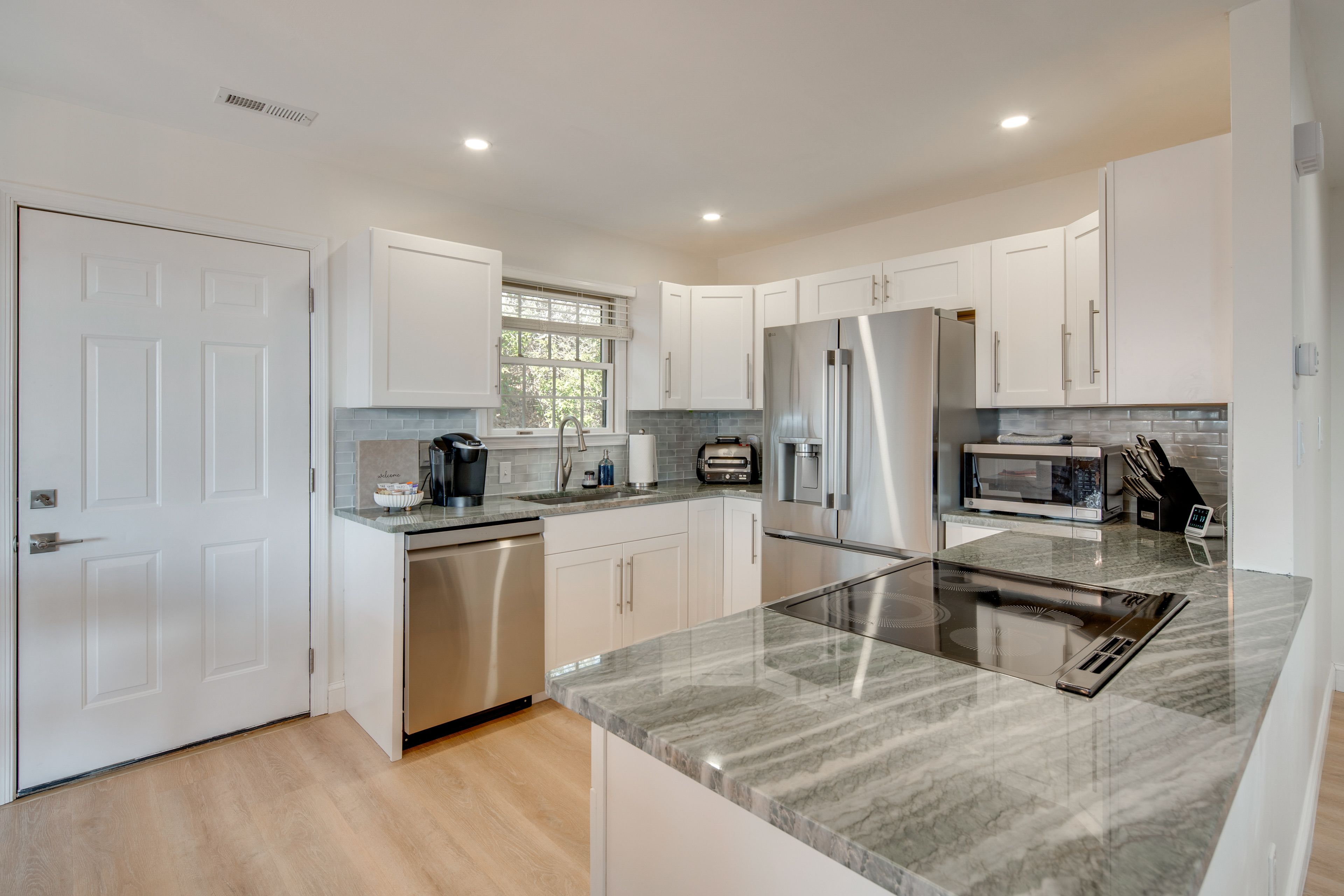 Kitchen | Main Floor