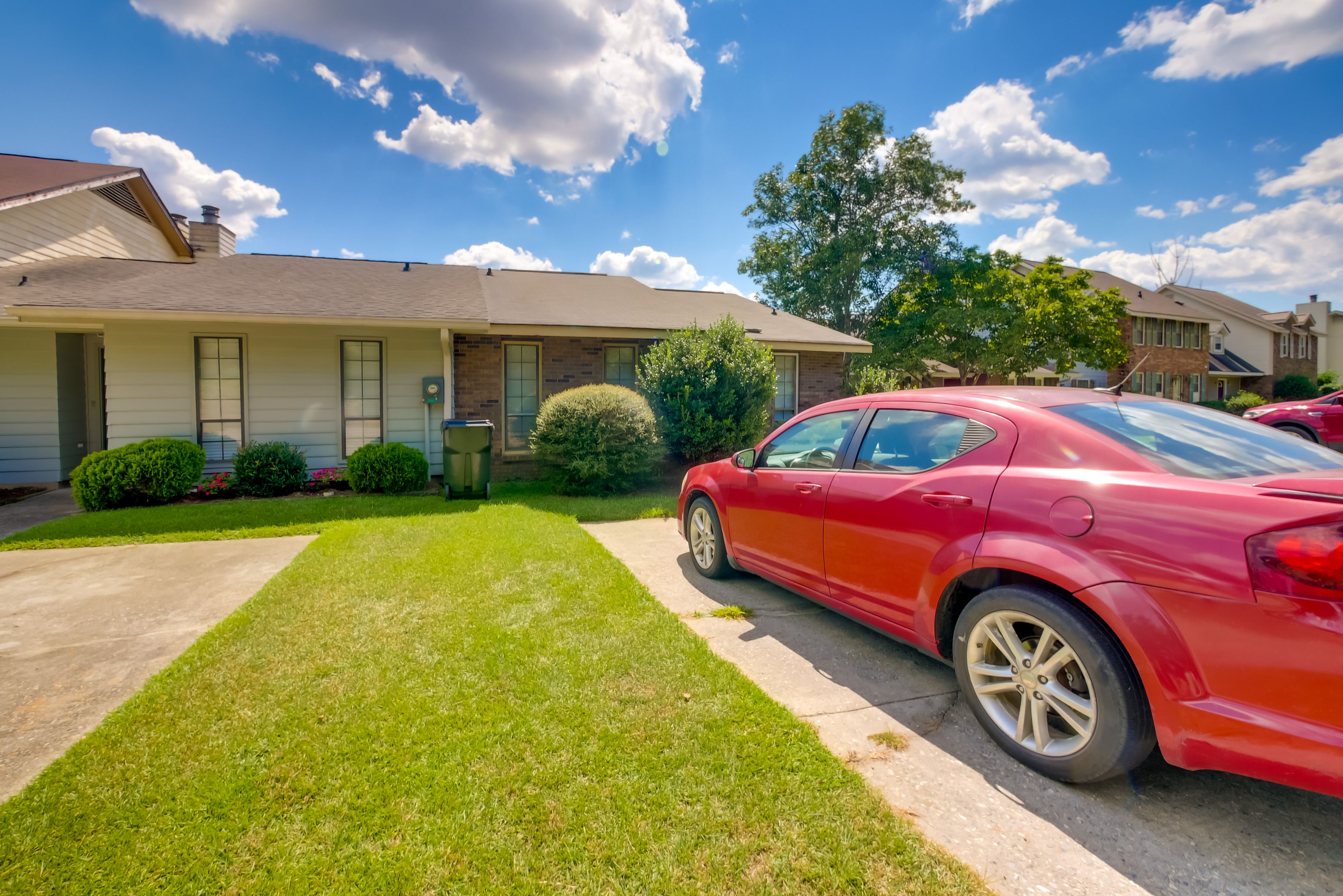 Parking | Driveway (2 Vehicles)