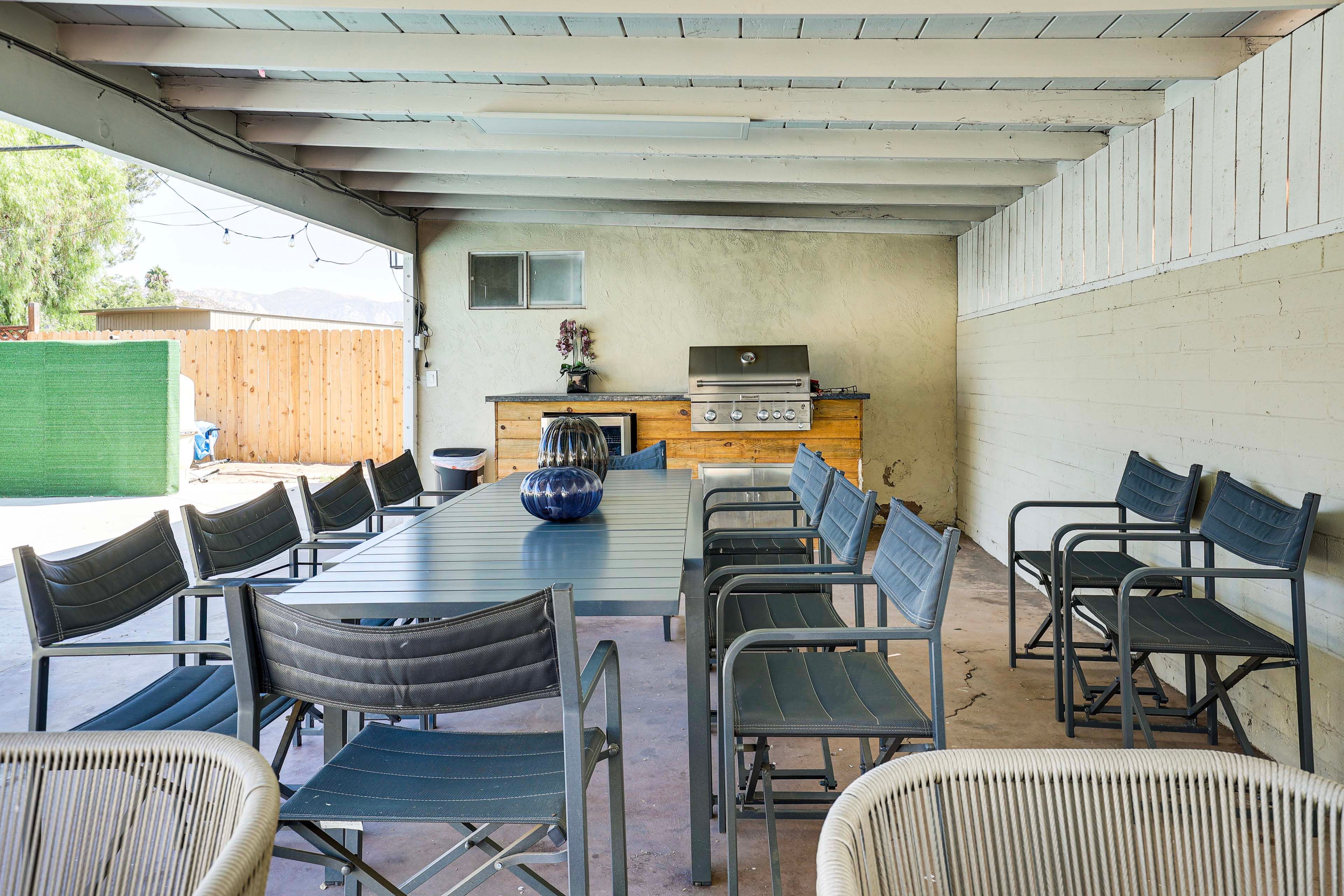 Covered Dining Area | Gas Grill | Lounging Furniture