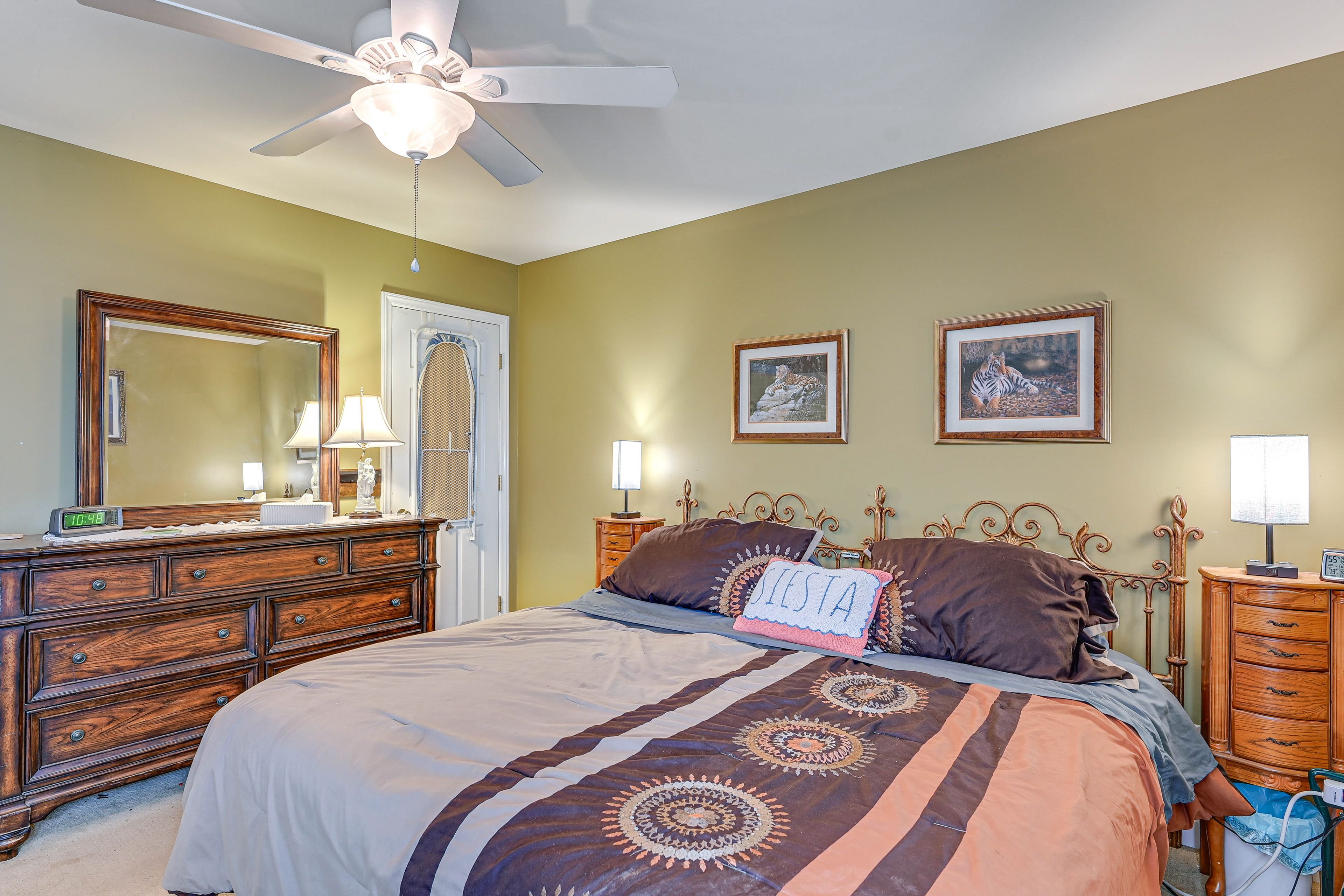 Bedroom 1 | King Bed | Linens Provided | En-Suite Bathroom