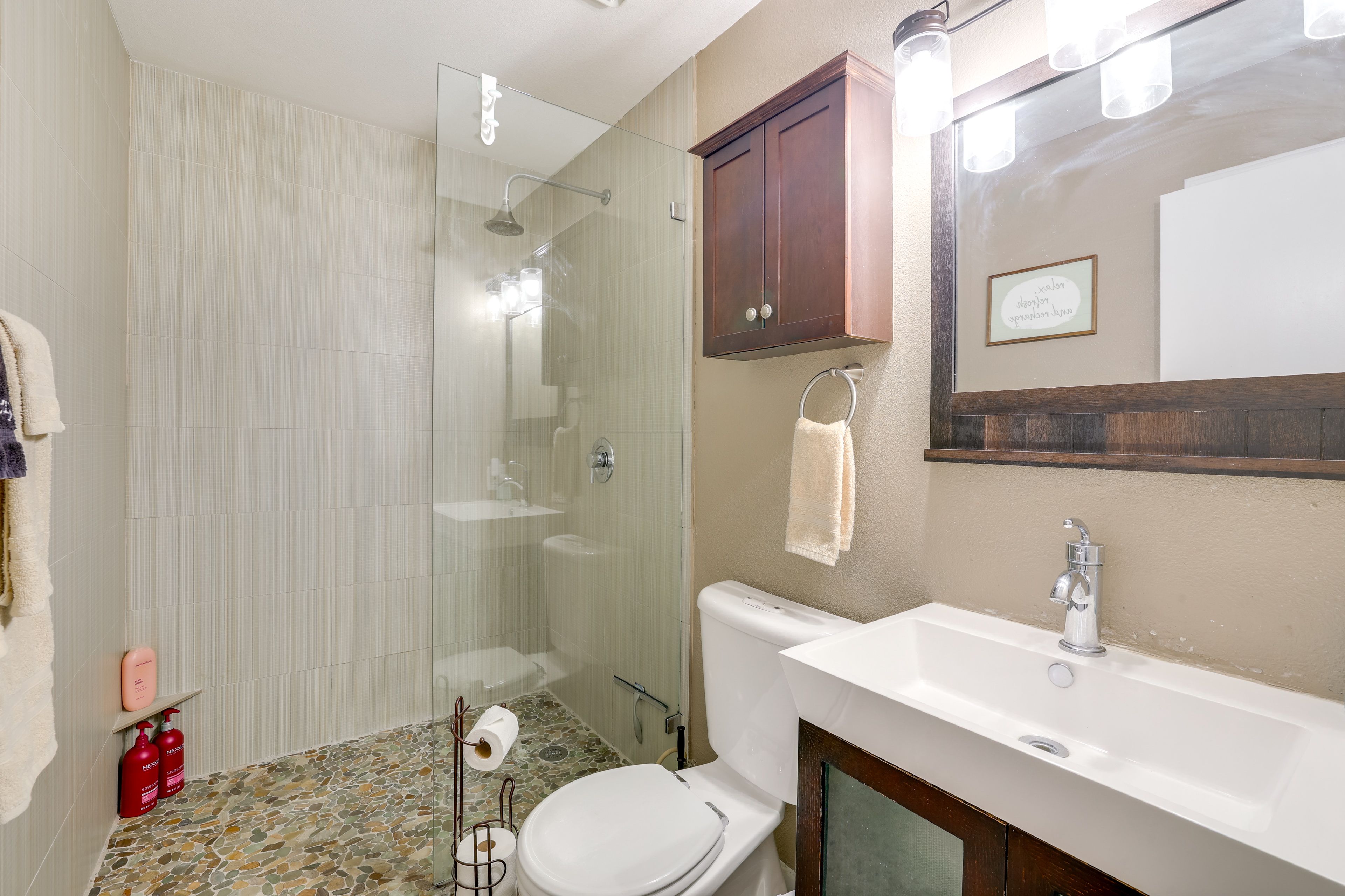 En-Suite Bathroom | Towels Provided