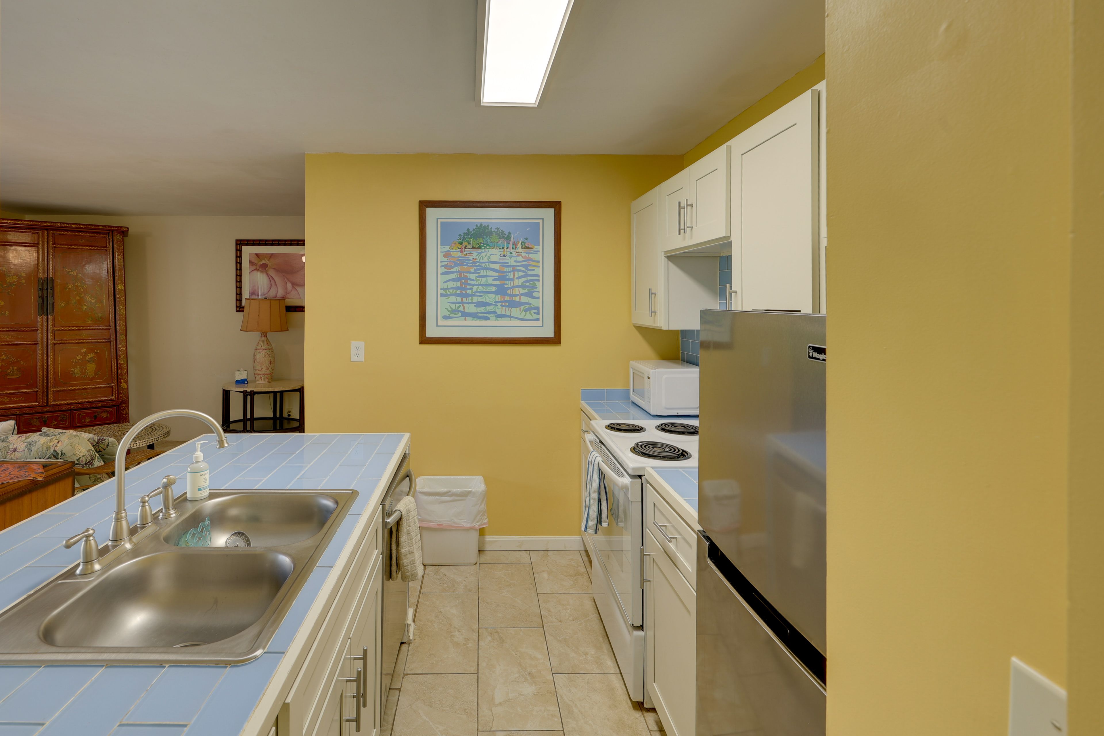 Kitchen | Drip Coffee Maker | Toaster