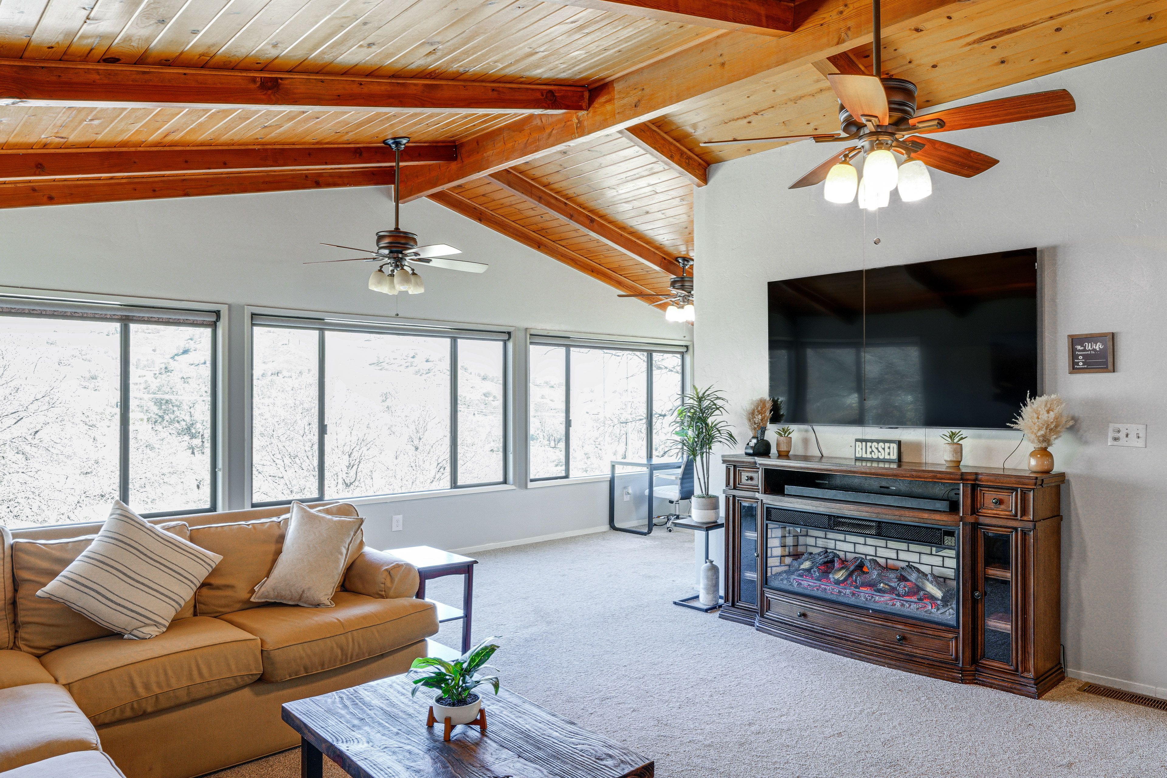 Living Room | Main Level