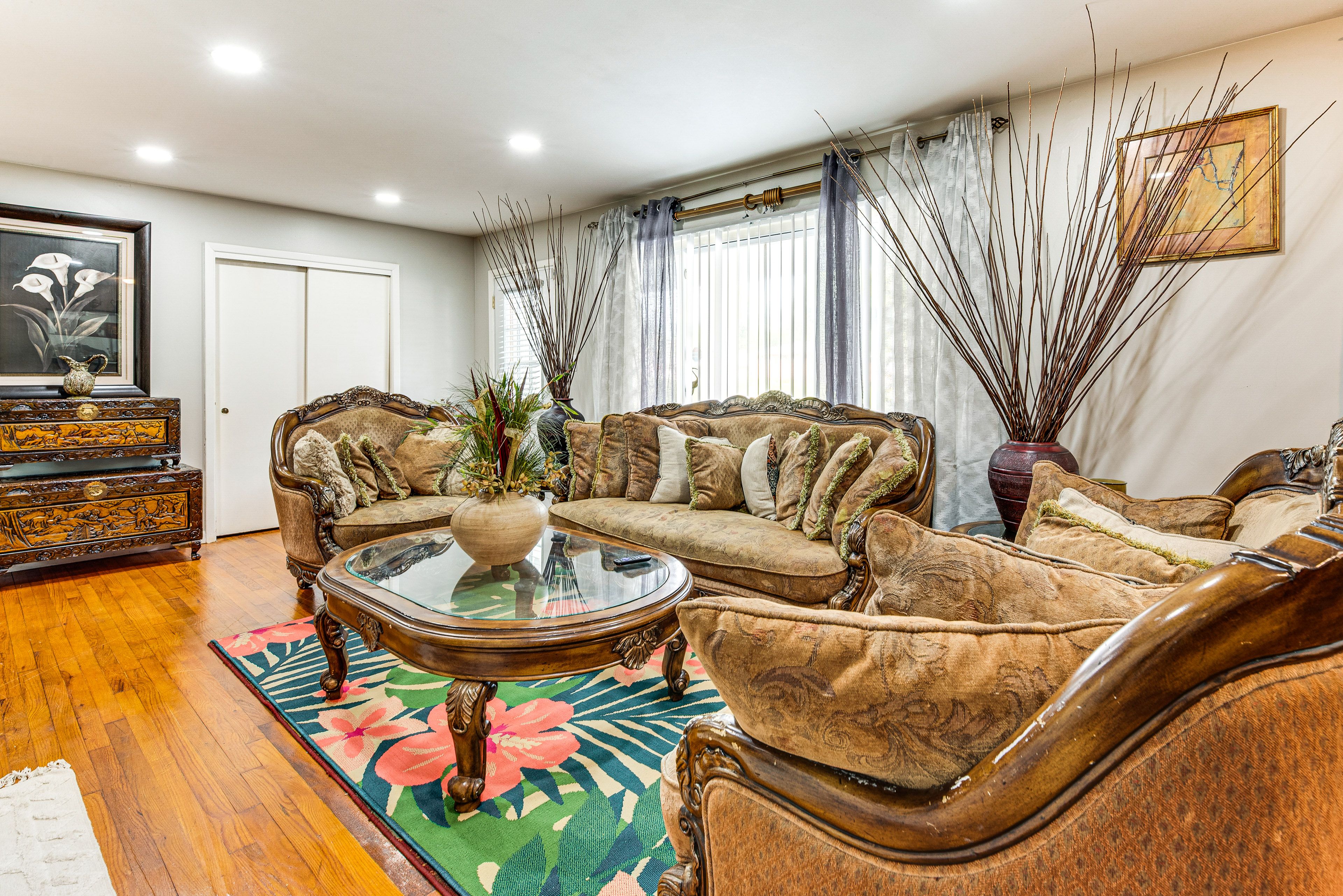 Family Room | Smart TV