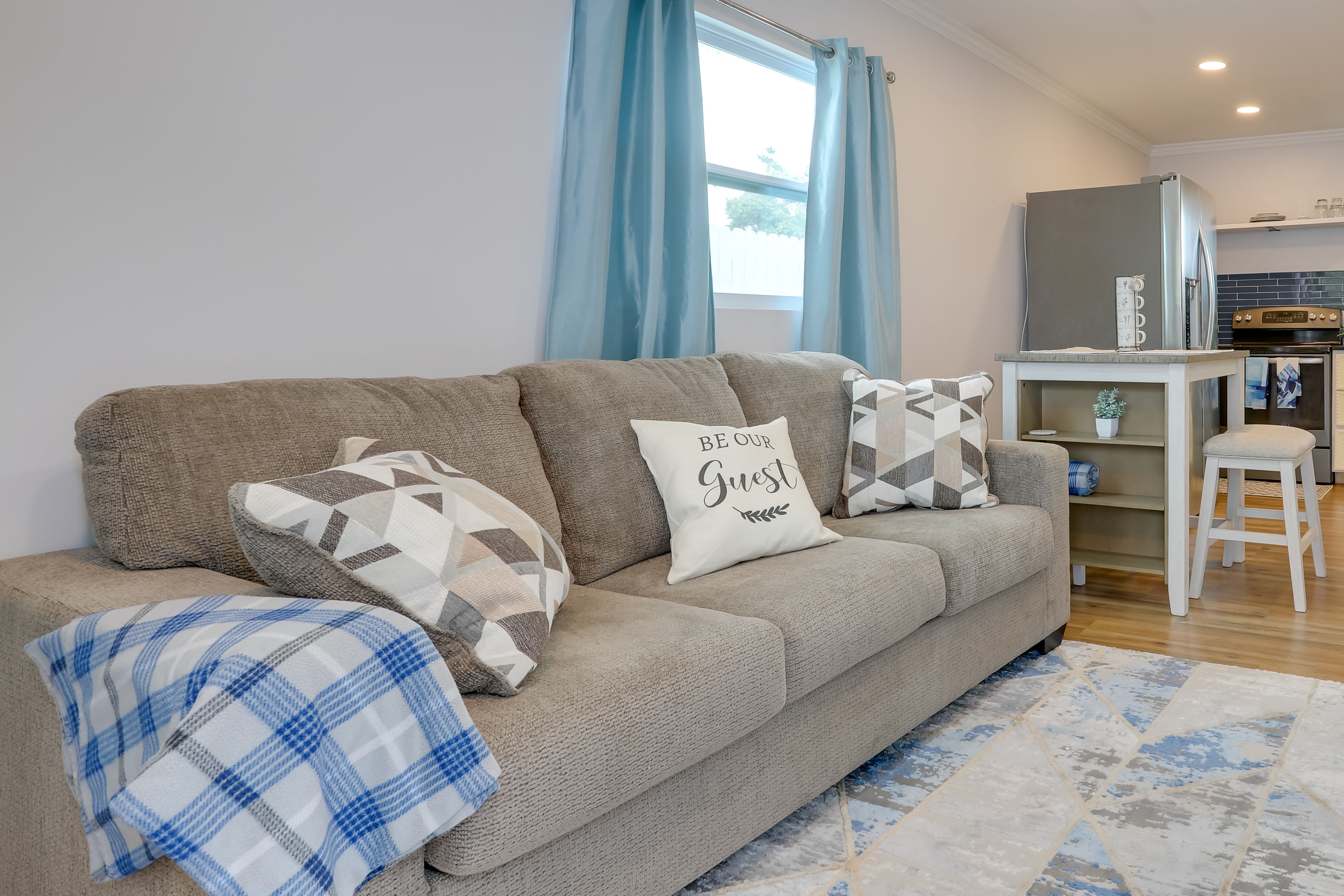 Living Room | Smart TV