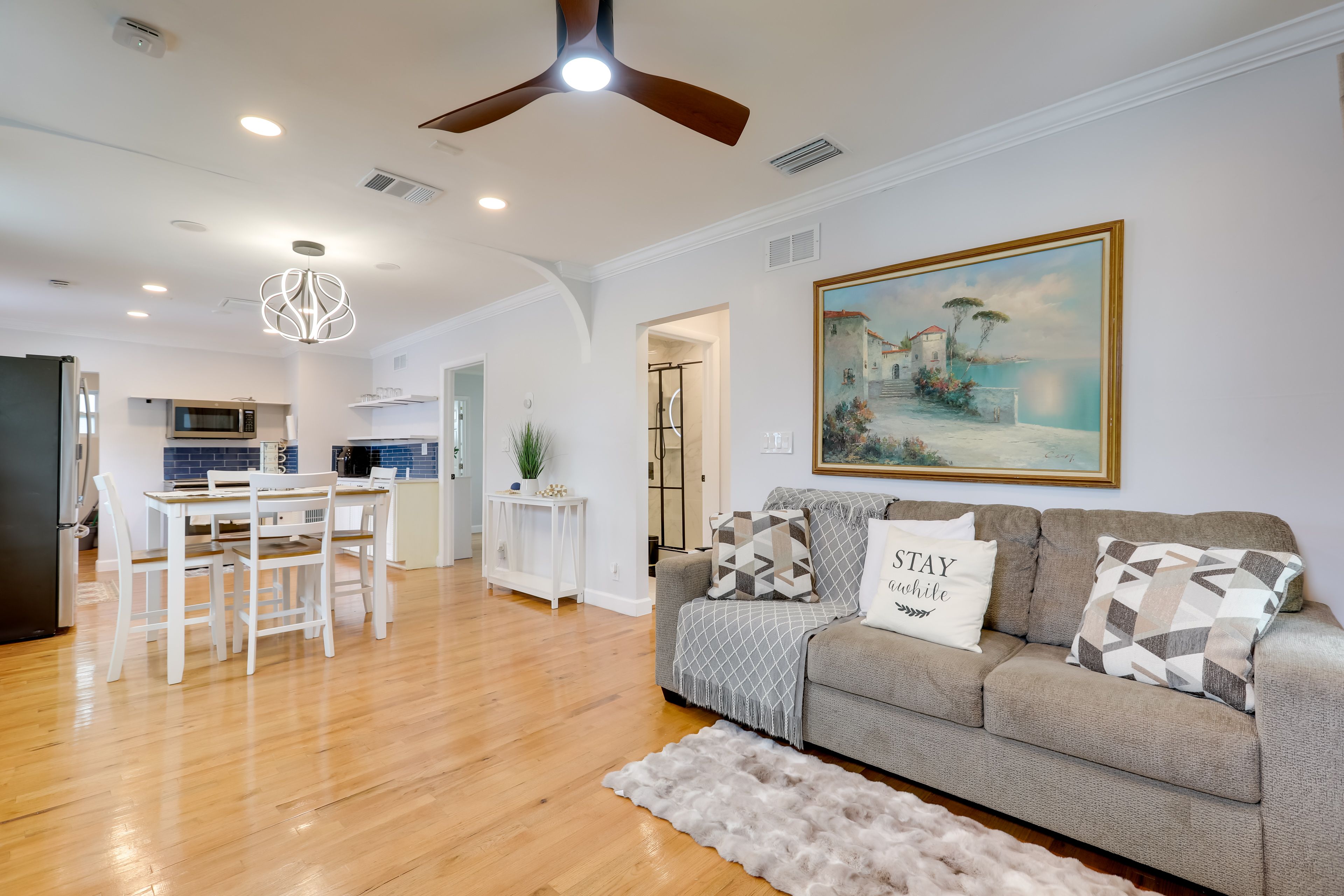 West Palm Beach Vacation Rental | 2BR | 2BA | 1,300 Sq Ft | 3 Steps to Enter