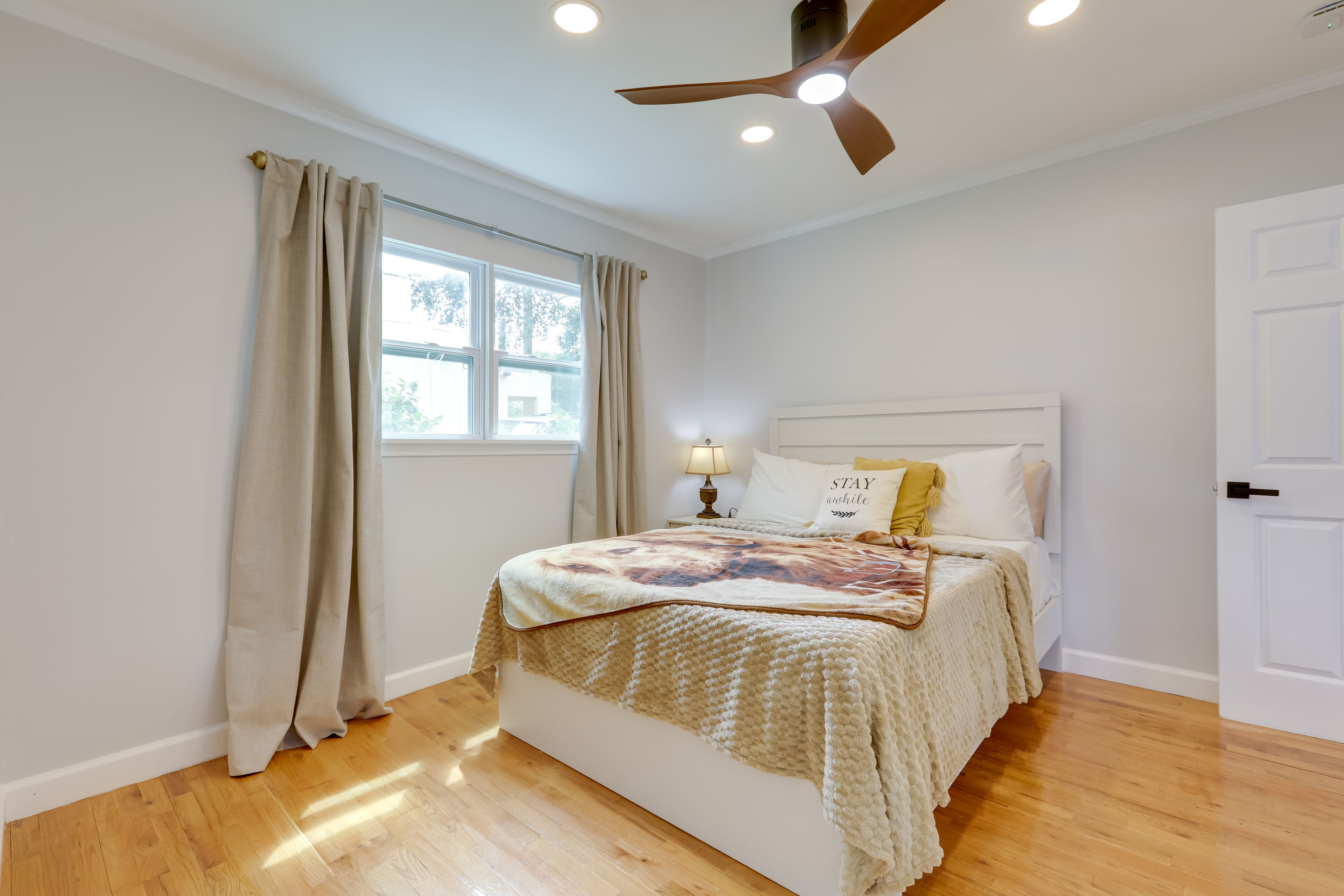 Bedroom Suite 1 | Queen Bed