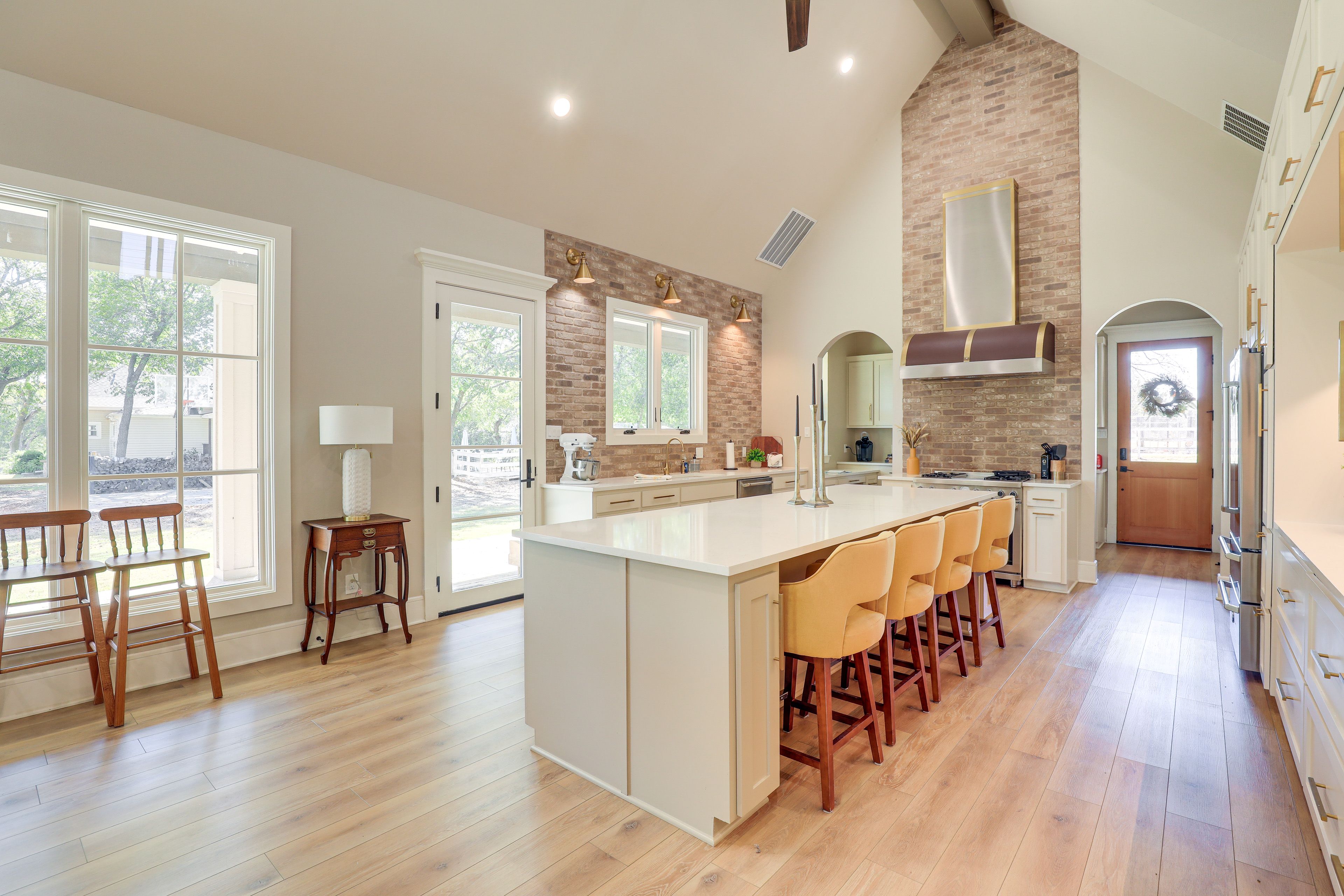 Kitchen | Stove/Oven | Refrigerator | Keurig Coffee Maker