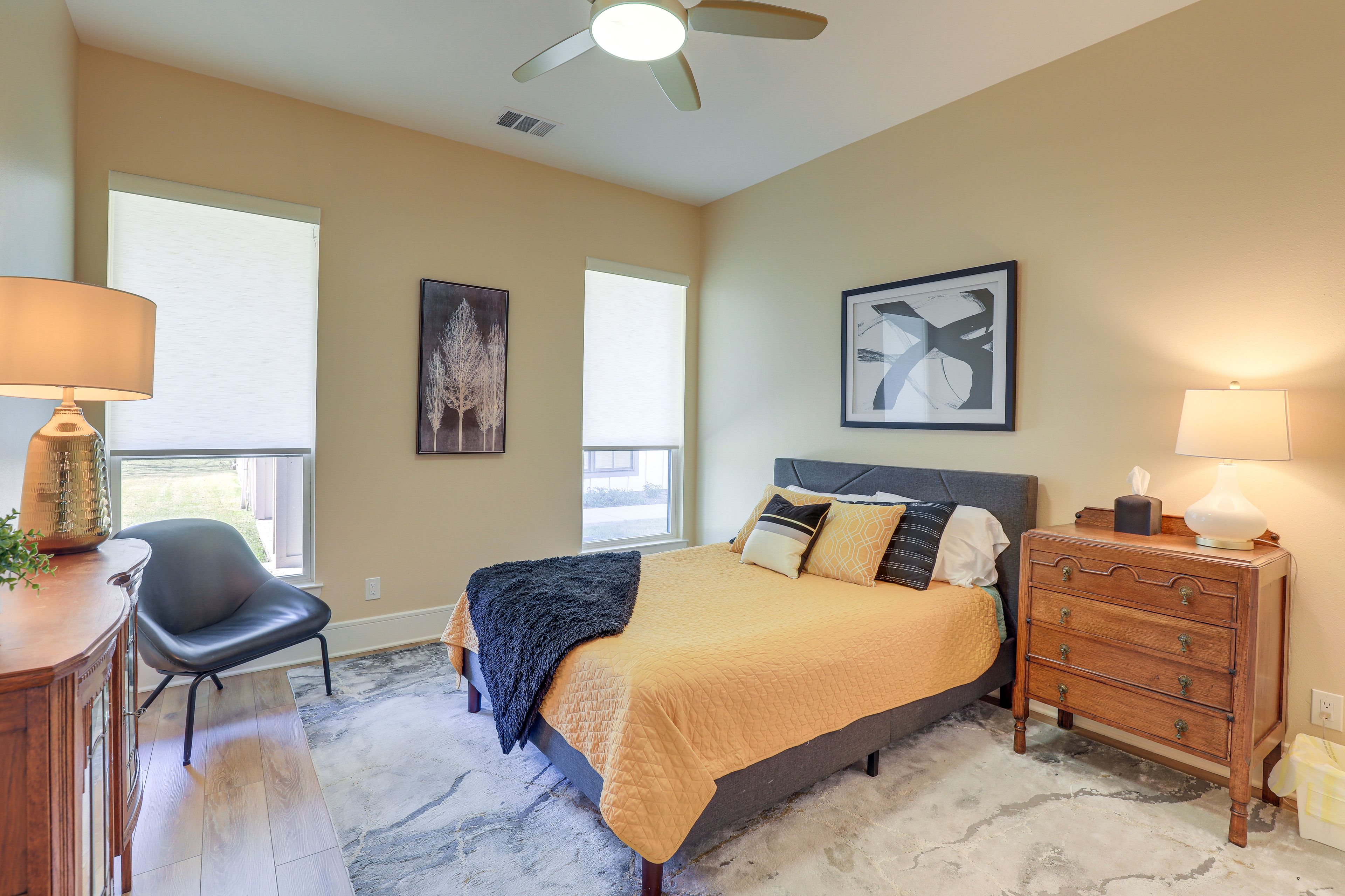 Bedroom 2 | Queen Bed