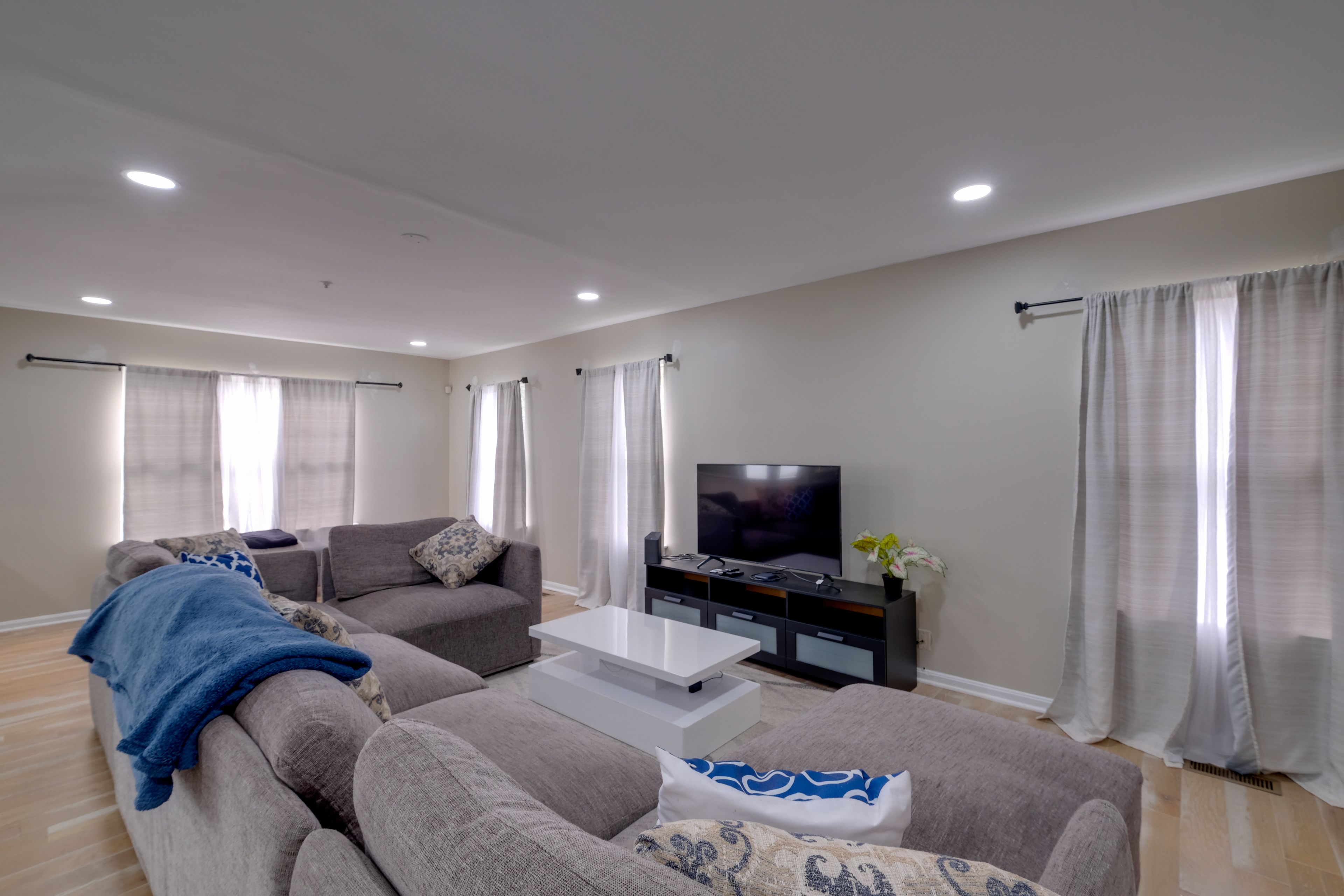 Silver Spring Vacation Rental | 4BR | 2.5BA | 1,472 Sq Ft | Stairs Required