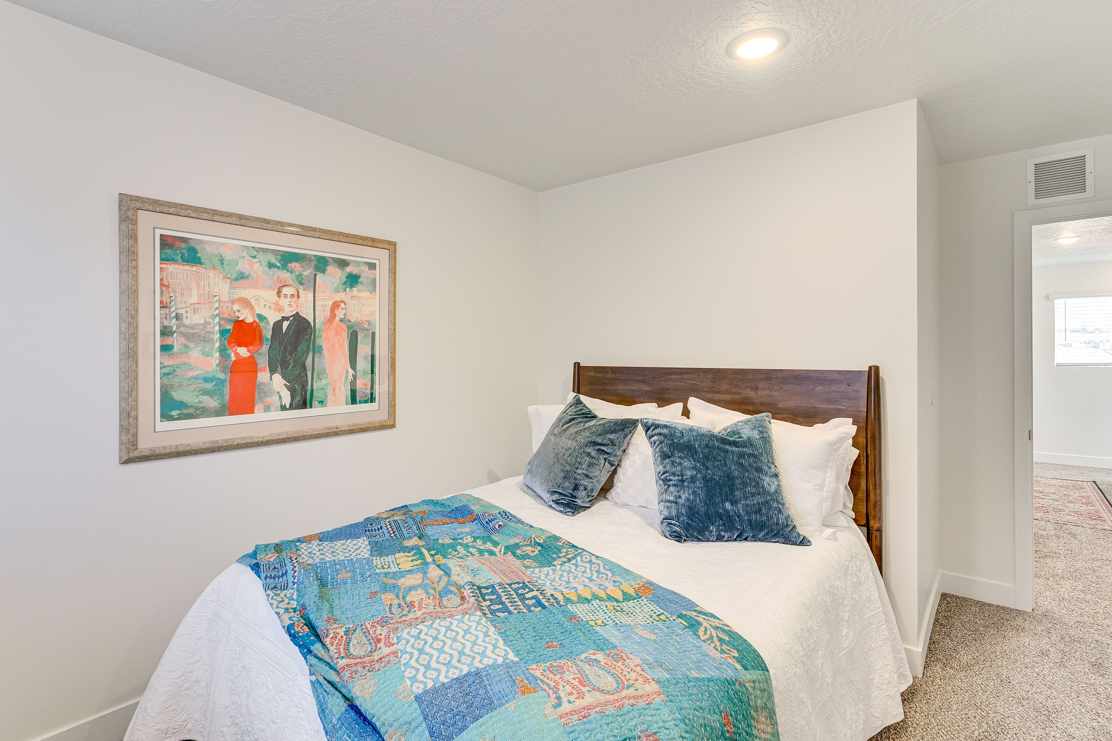 Bedroom 3 | Queen Bed | 2nd Floor