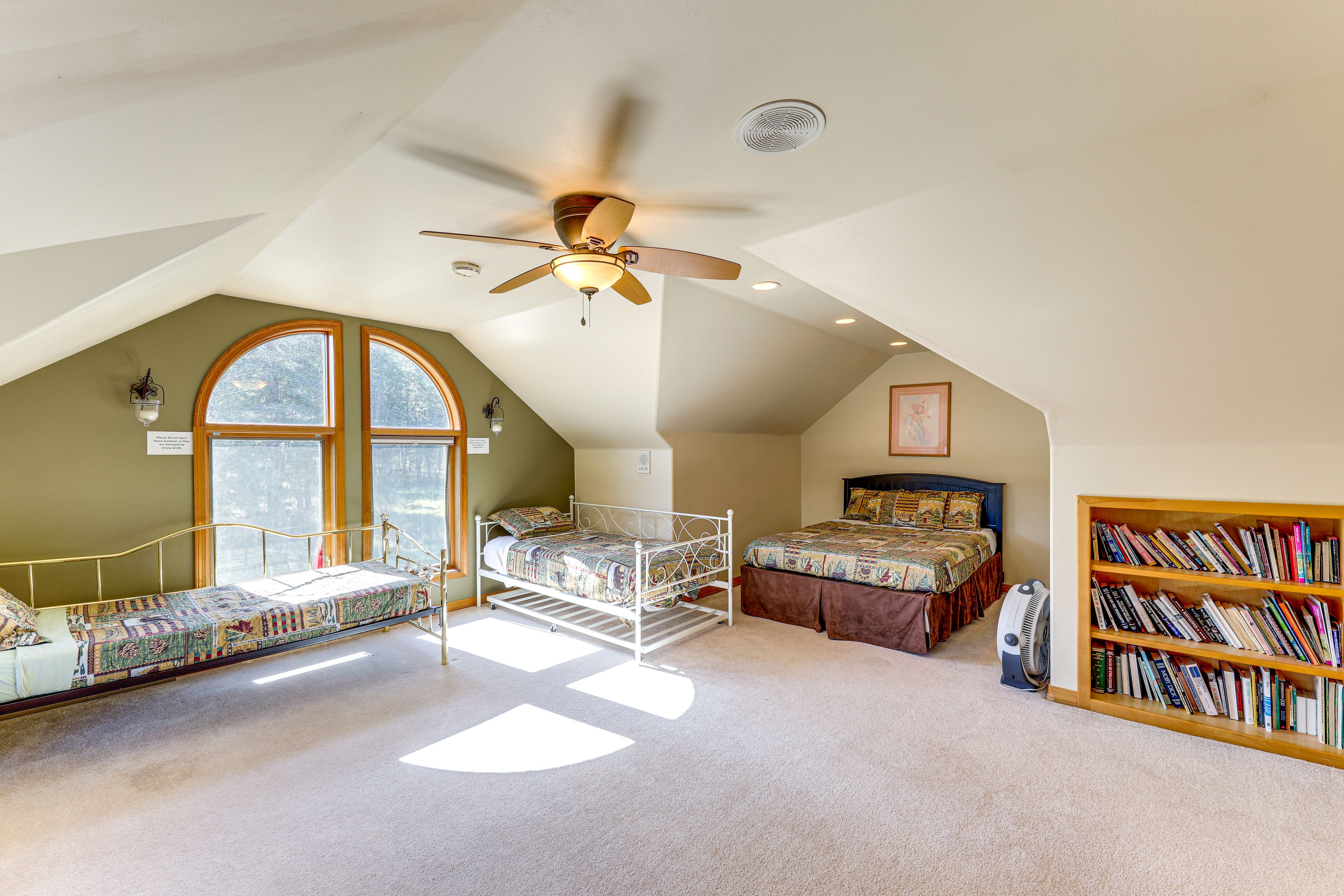 Loft | Queen Bed | 3 Twin Beds | Books | Upper Level