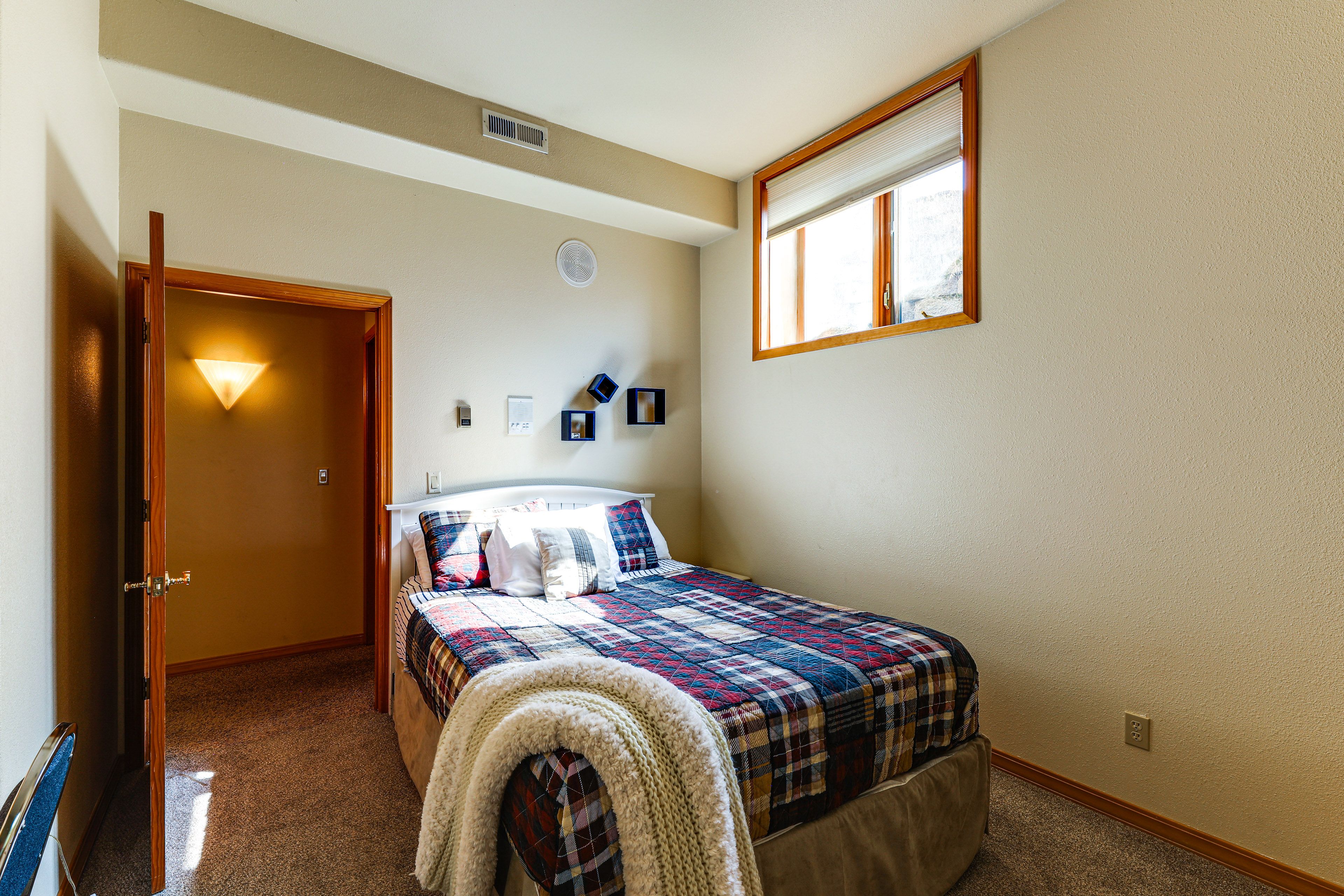 Bedroom 3 | Queen Bed | Desk | Books | Lower Level