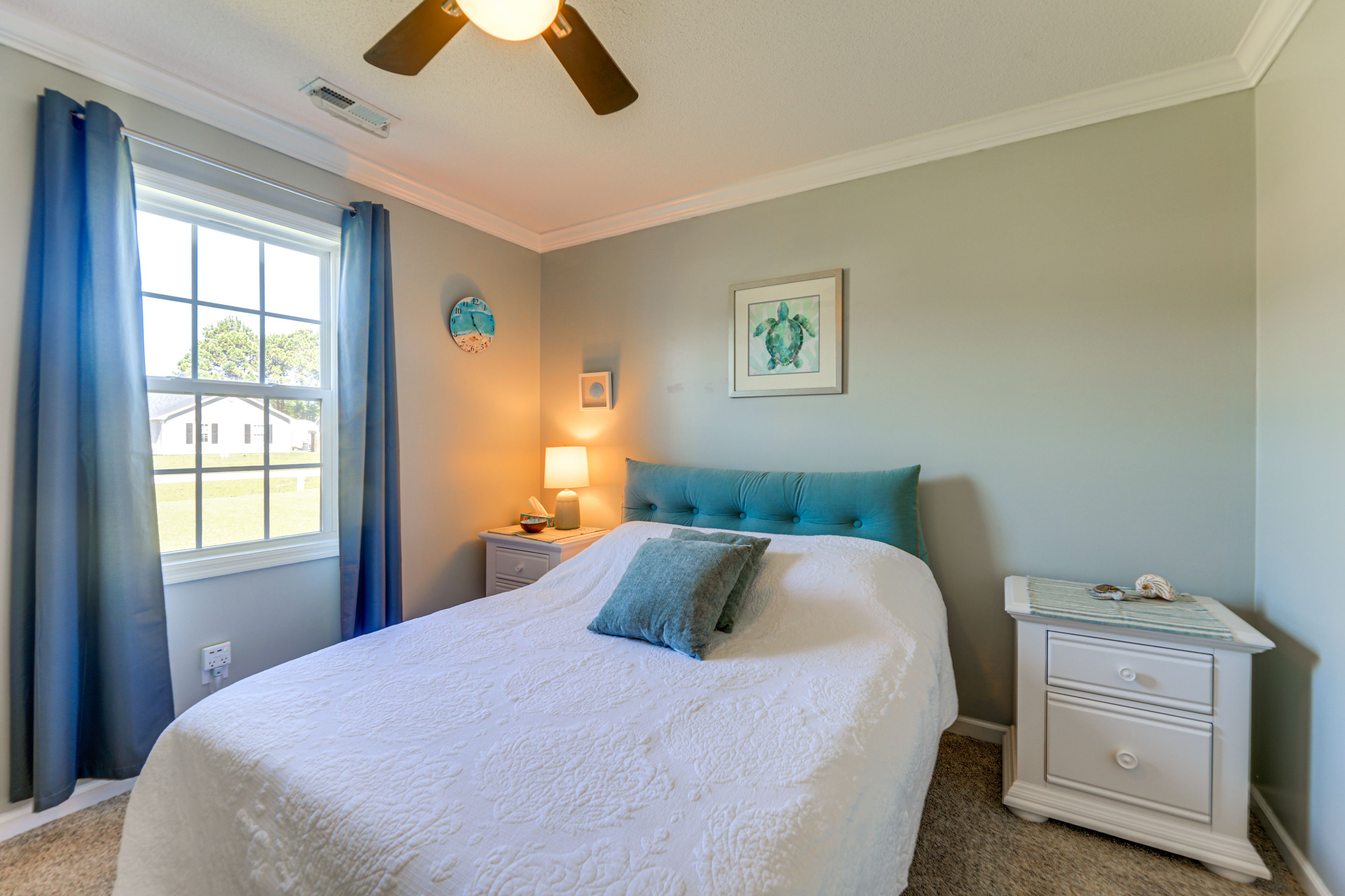 Bedroom 2 | Queen Bed