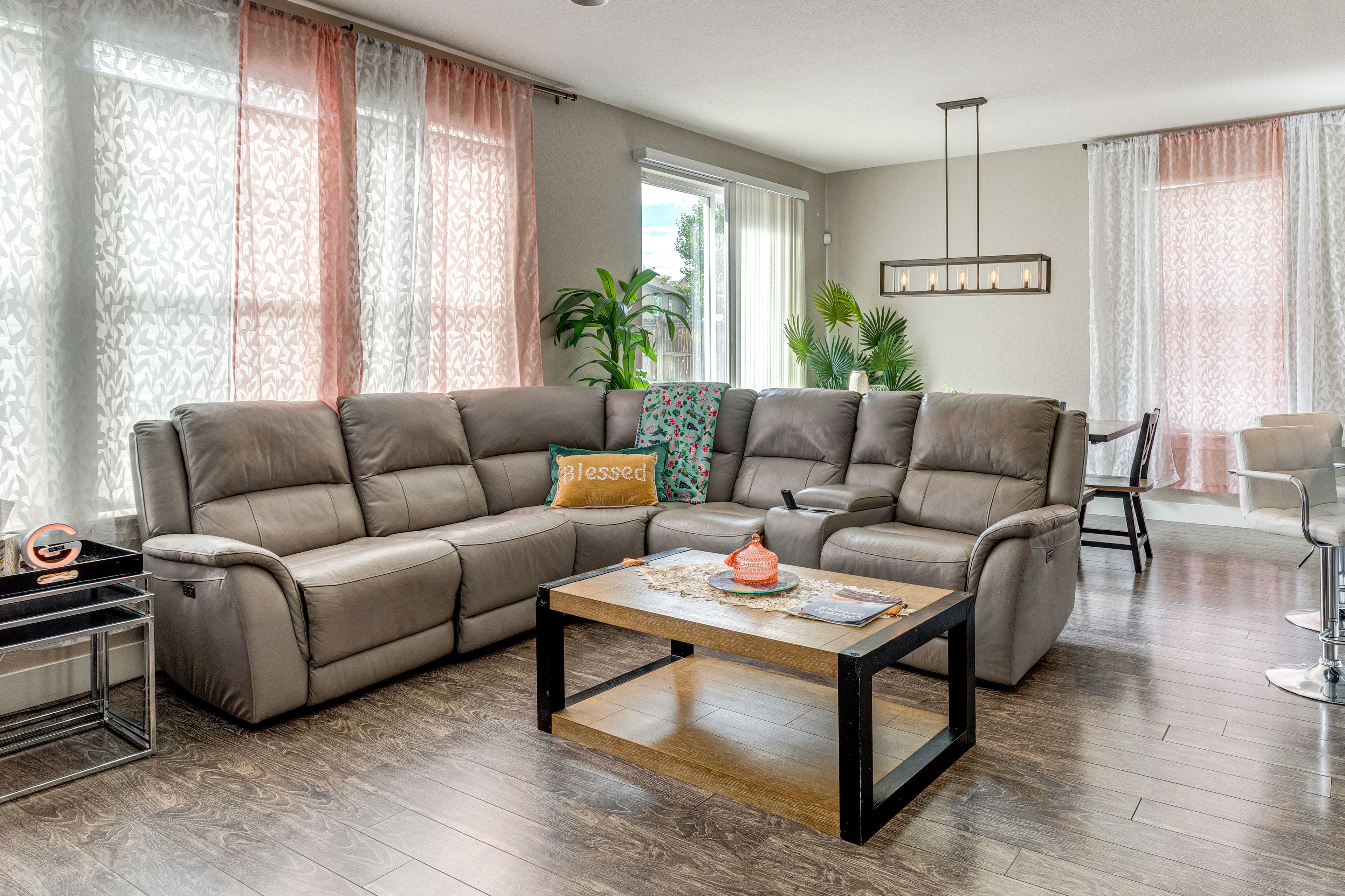 Living Room | Central A/C