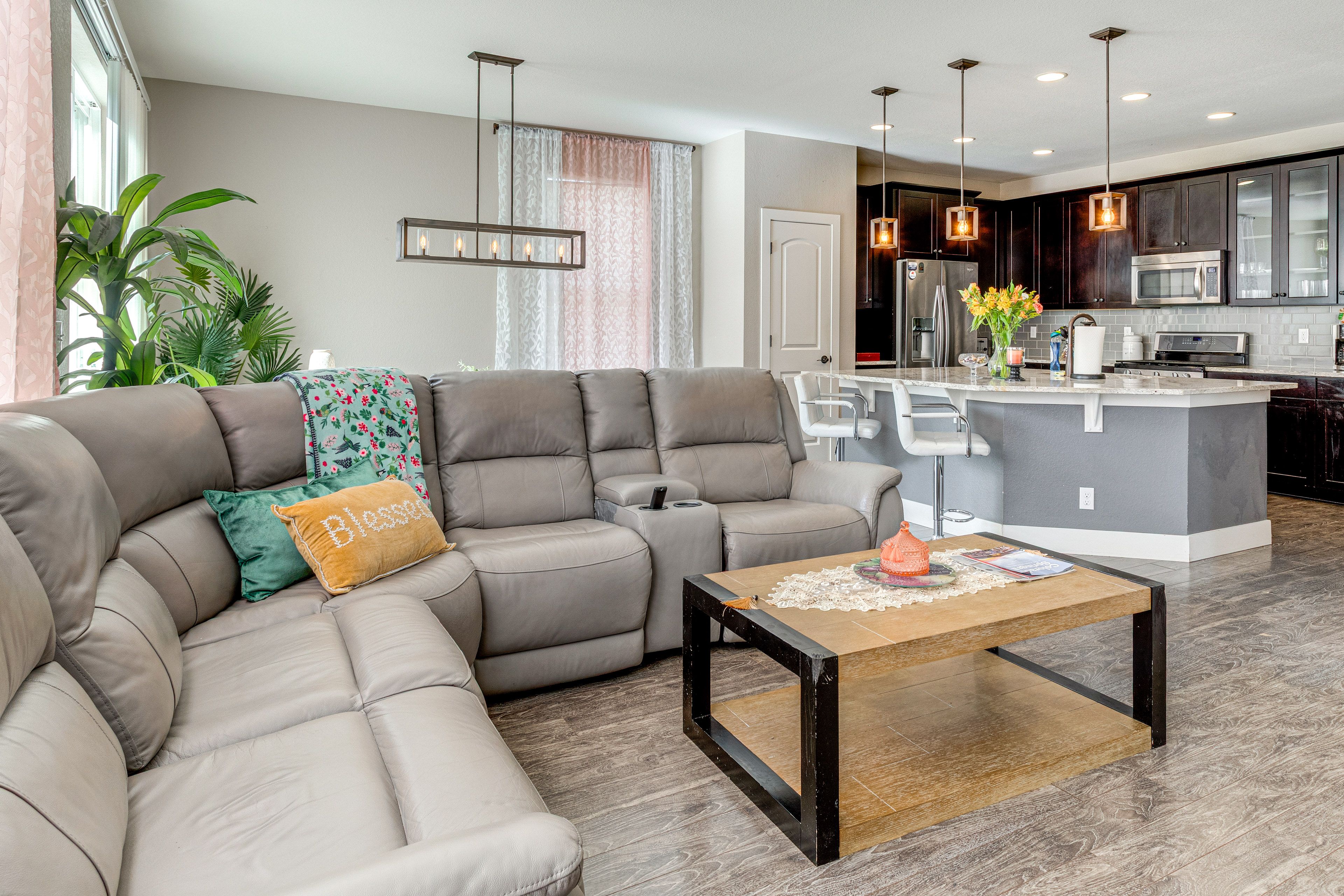 Living Room | Smart TV | Free WiFi | 1st Floor