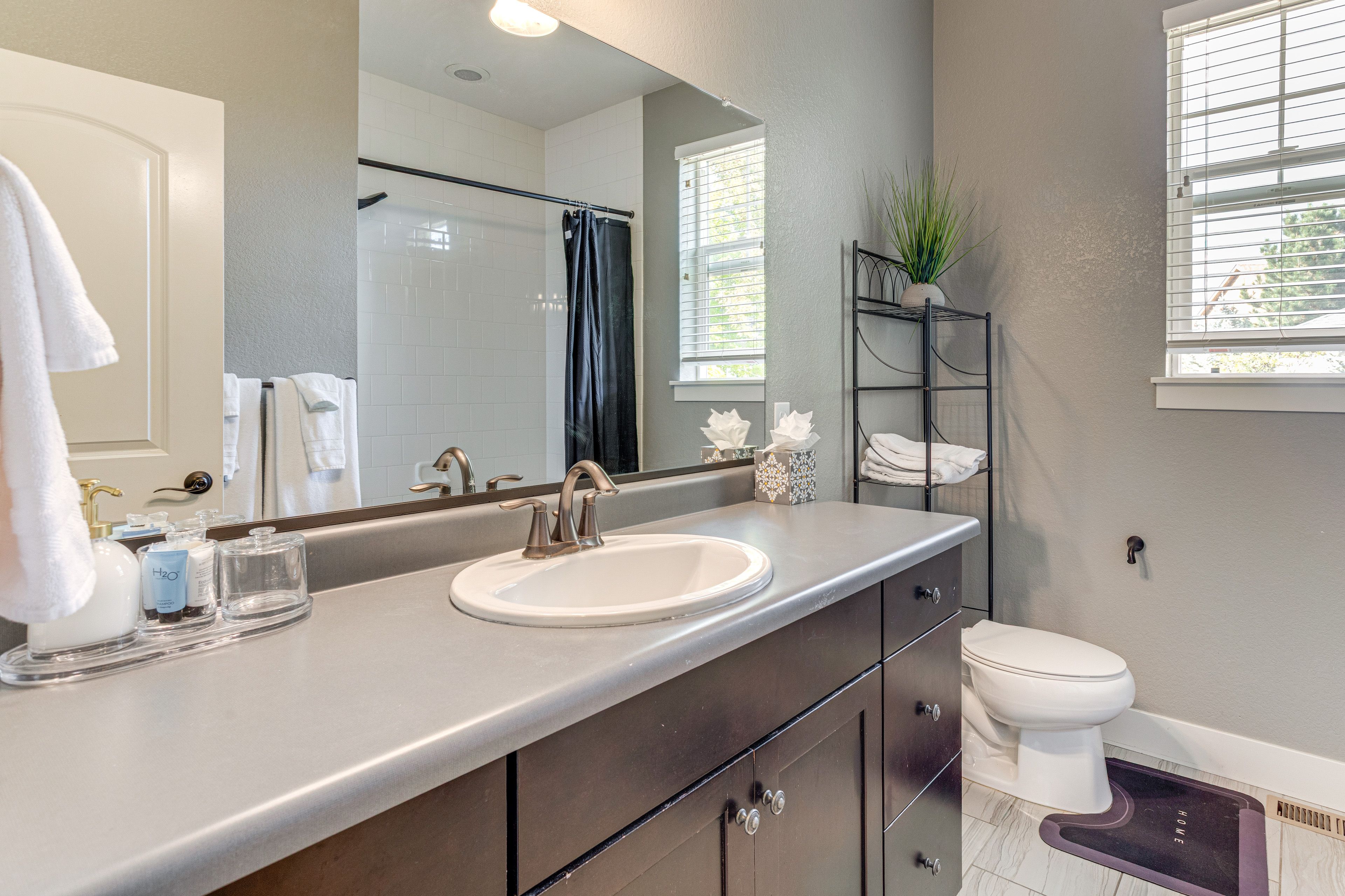 Bathroom | 1st Floor