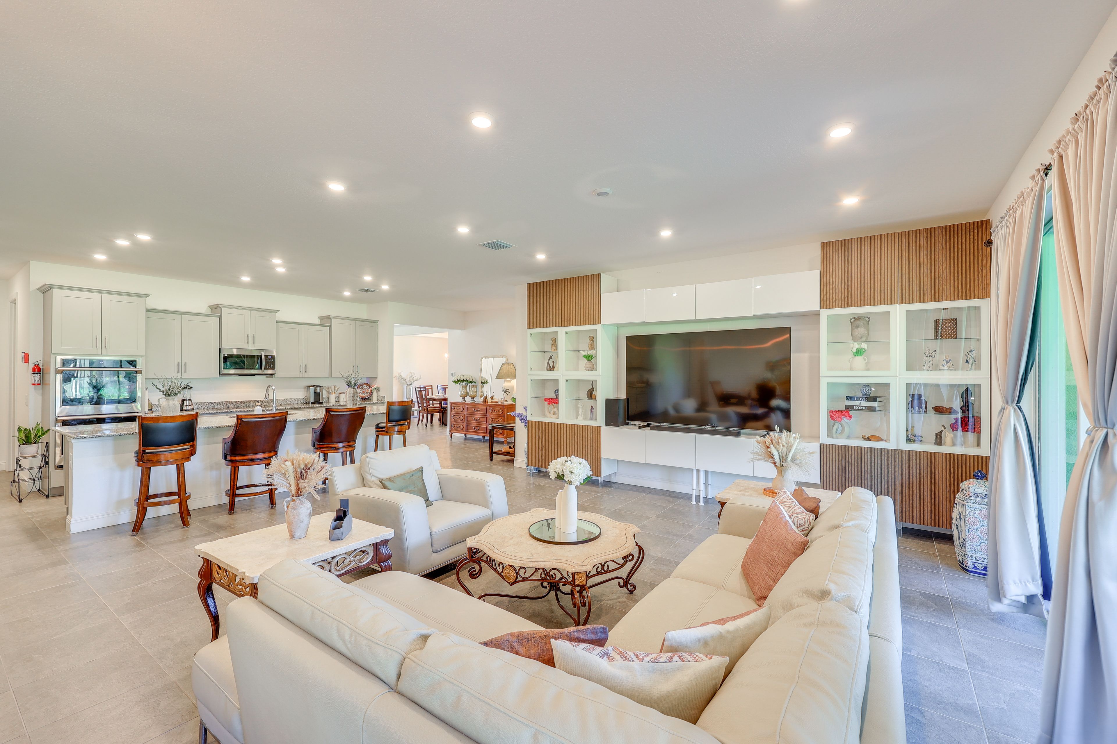 Living Room | Central A/C & Heat | Free WiFi
