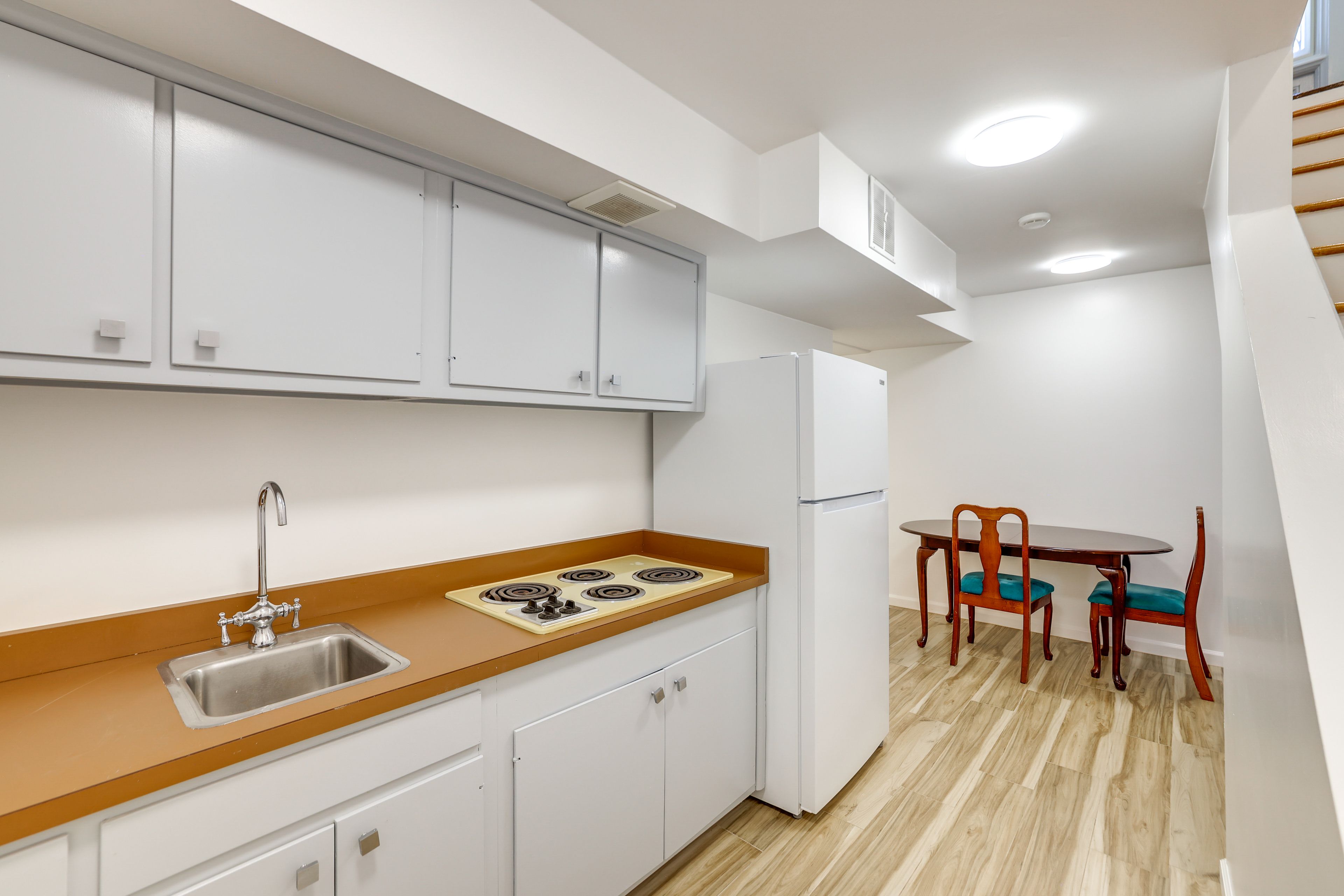 Kitchenette | Drip Coffee Pot