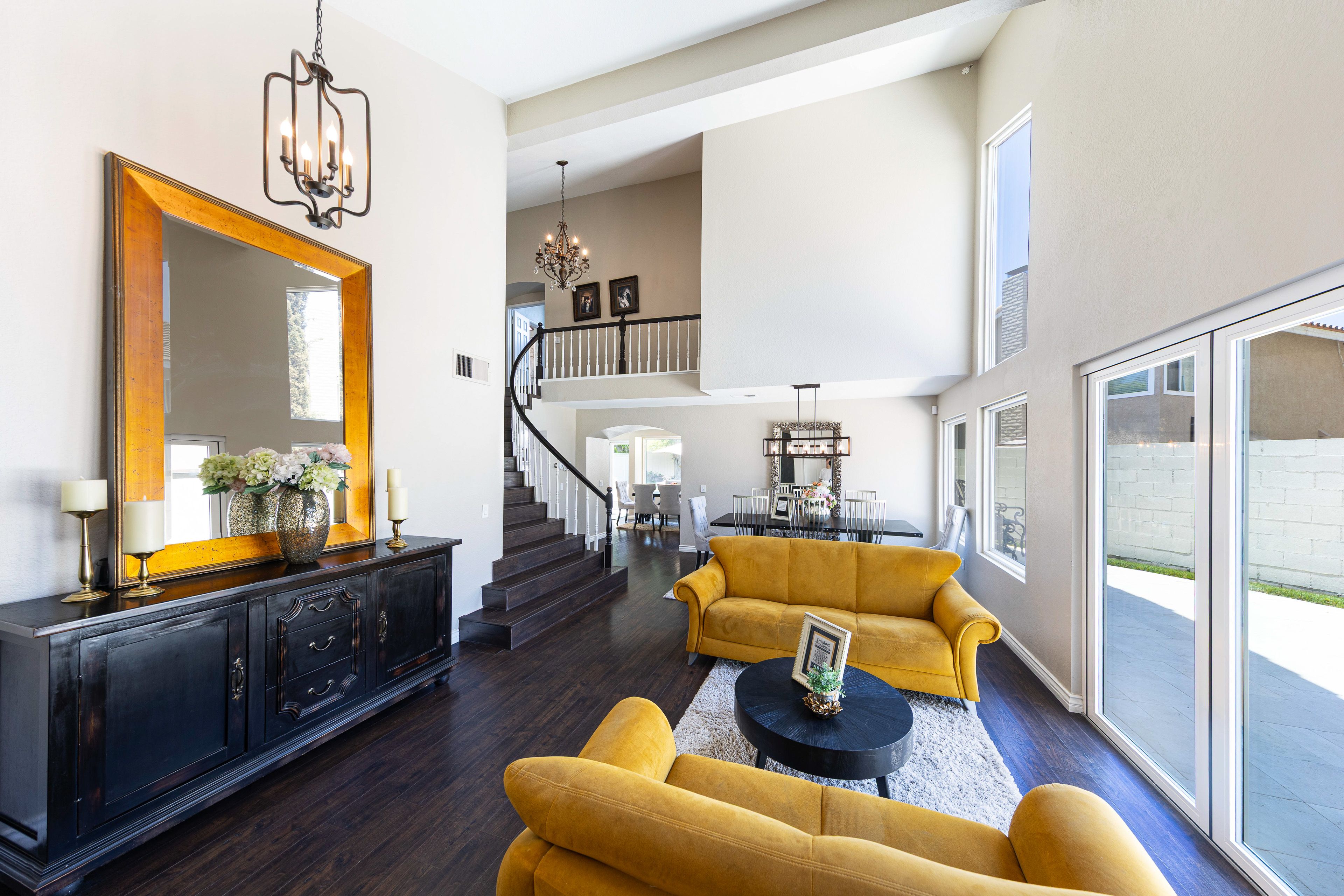 Lounge Area | 1st Floor