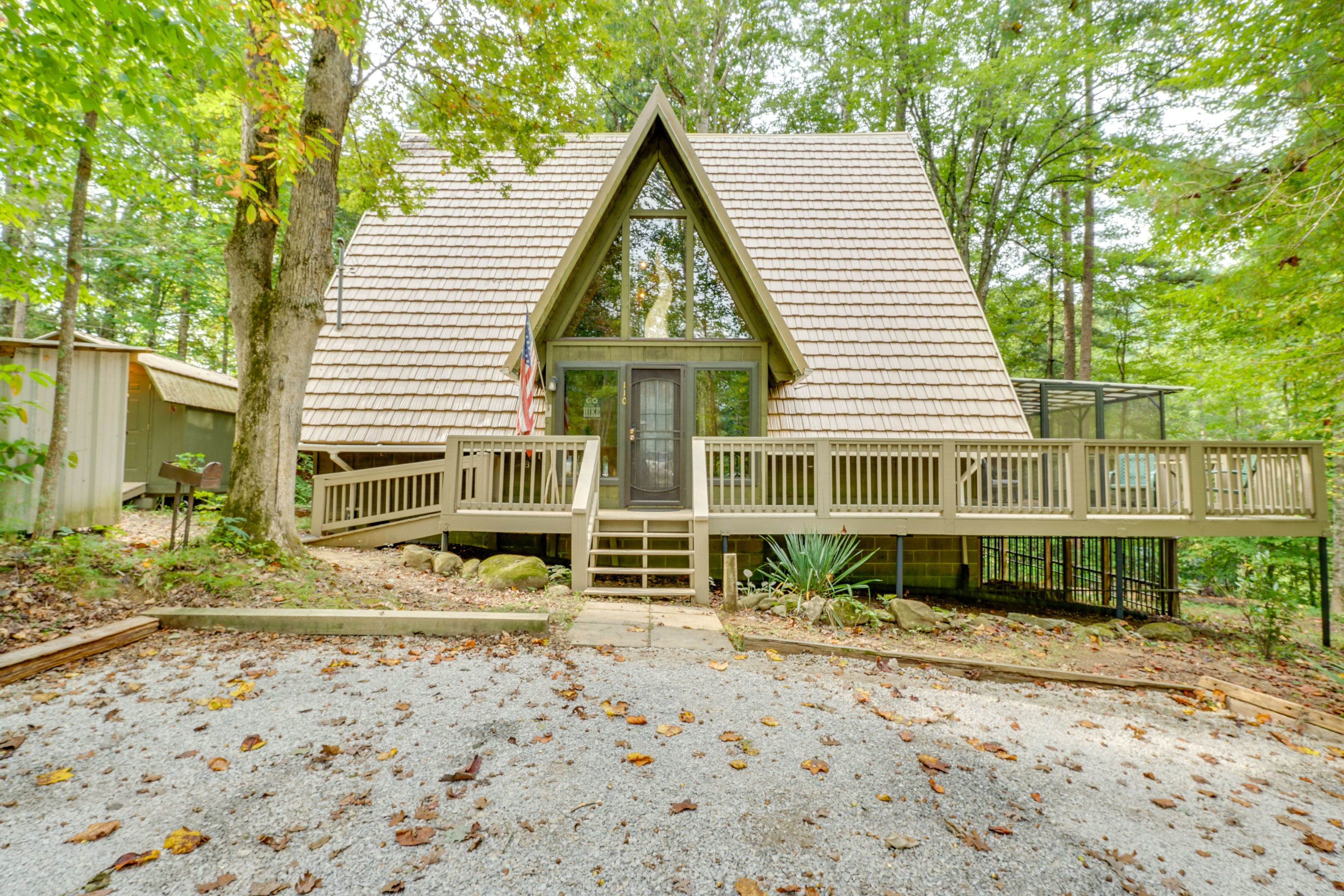 Townsend Vacation Rental | 2BR | 1BA | 1,300 Sq Ft | Step-Free Entry Via Ramp