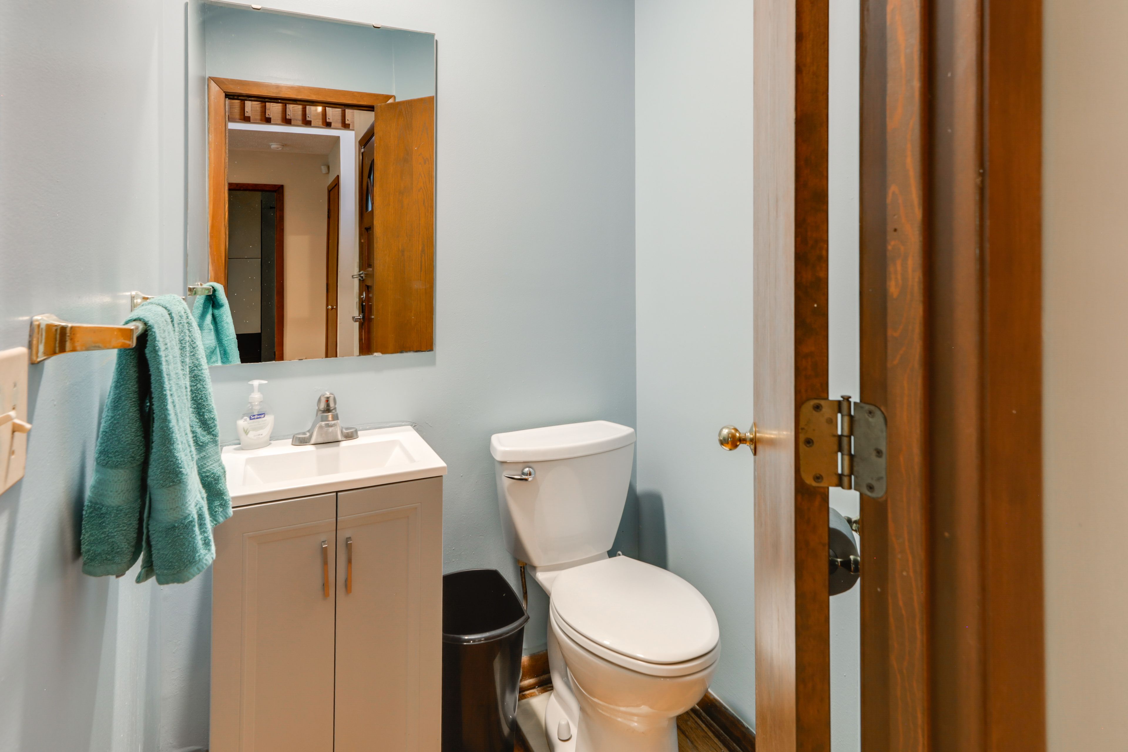 Half Bathroom | 1st Floor