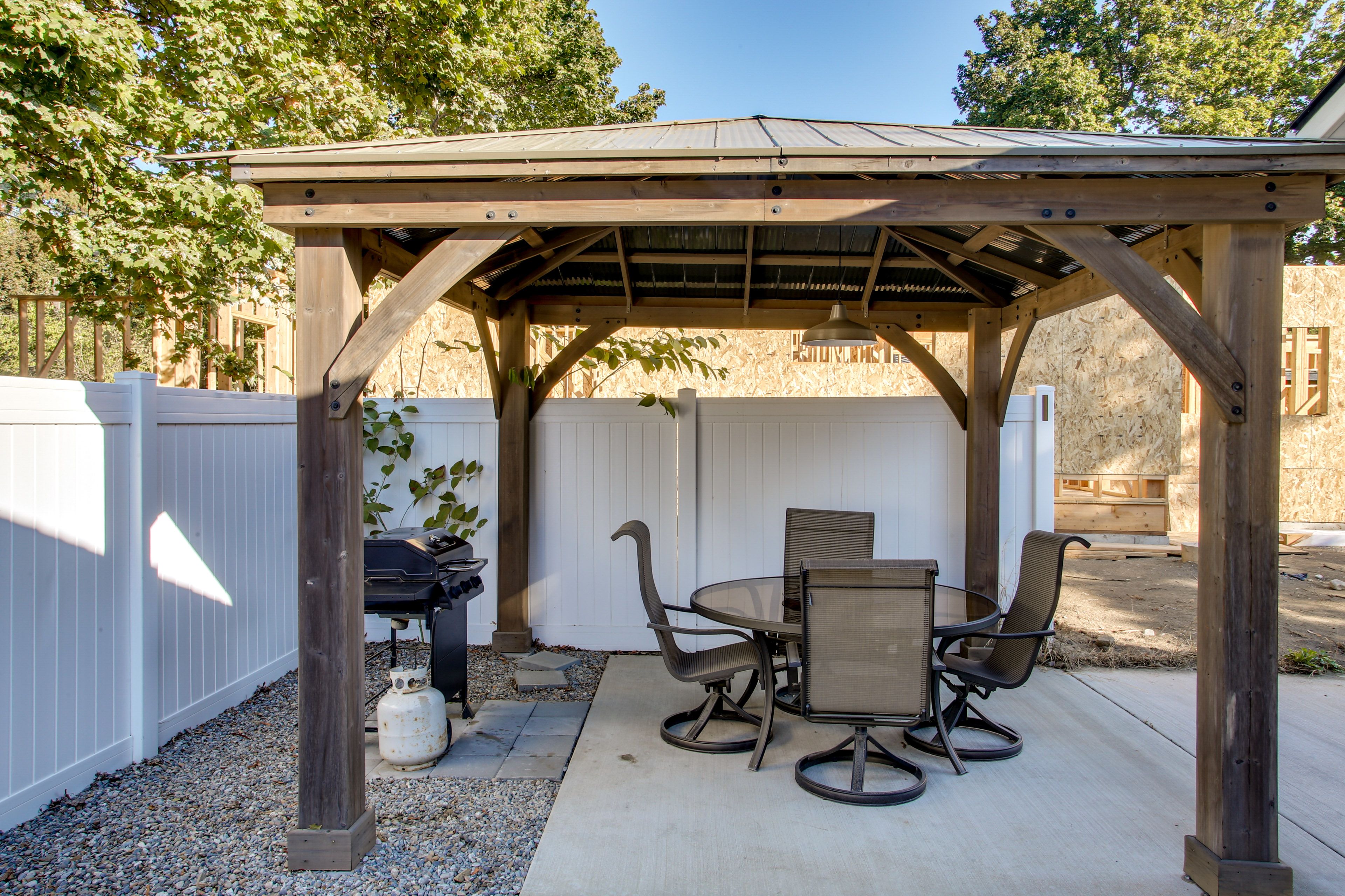 Patio | Gazebo | Dining Area | Gas Grill | Fenced Dog Run