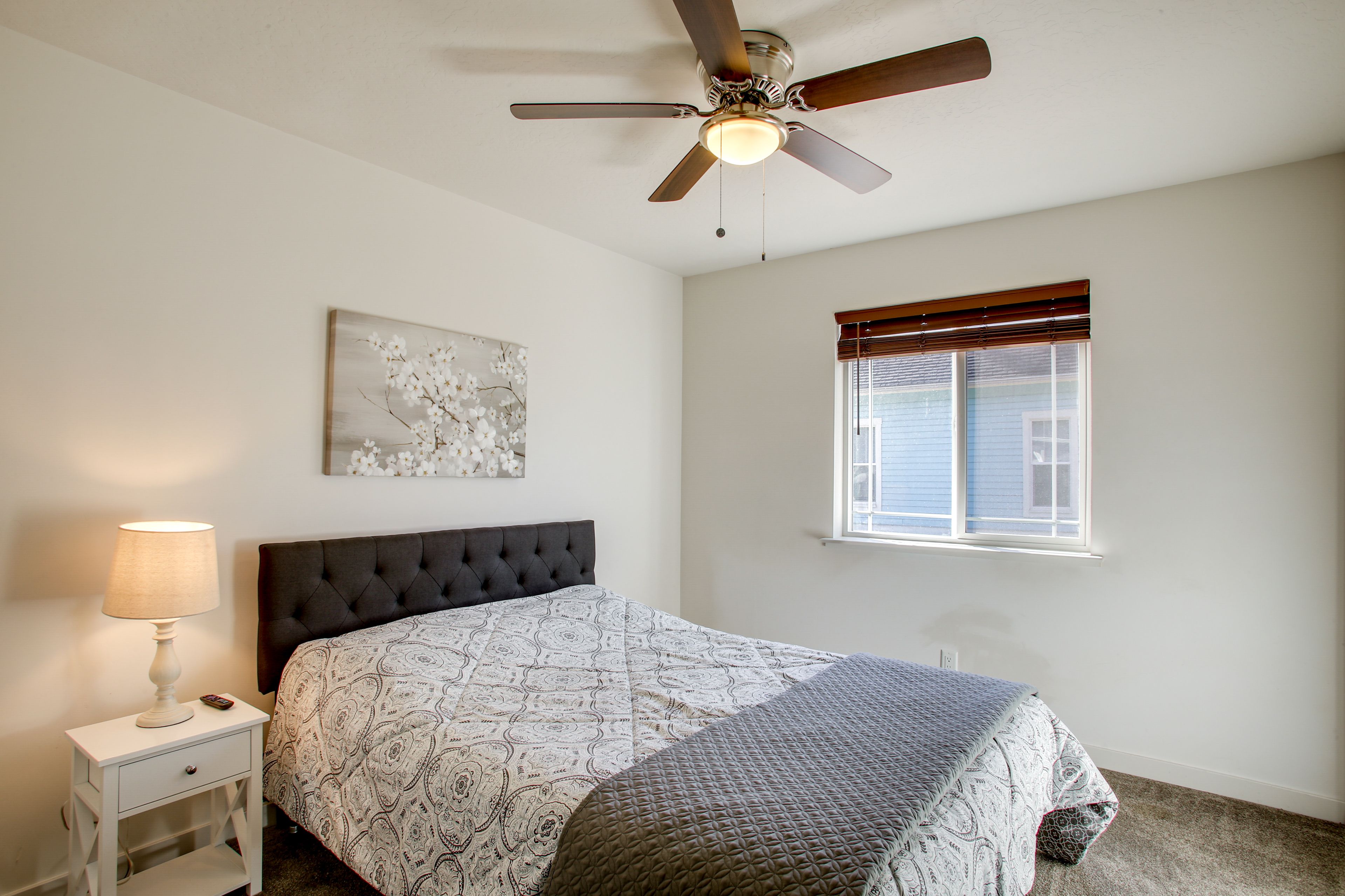 Bedroom 2 | King Bed