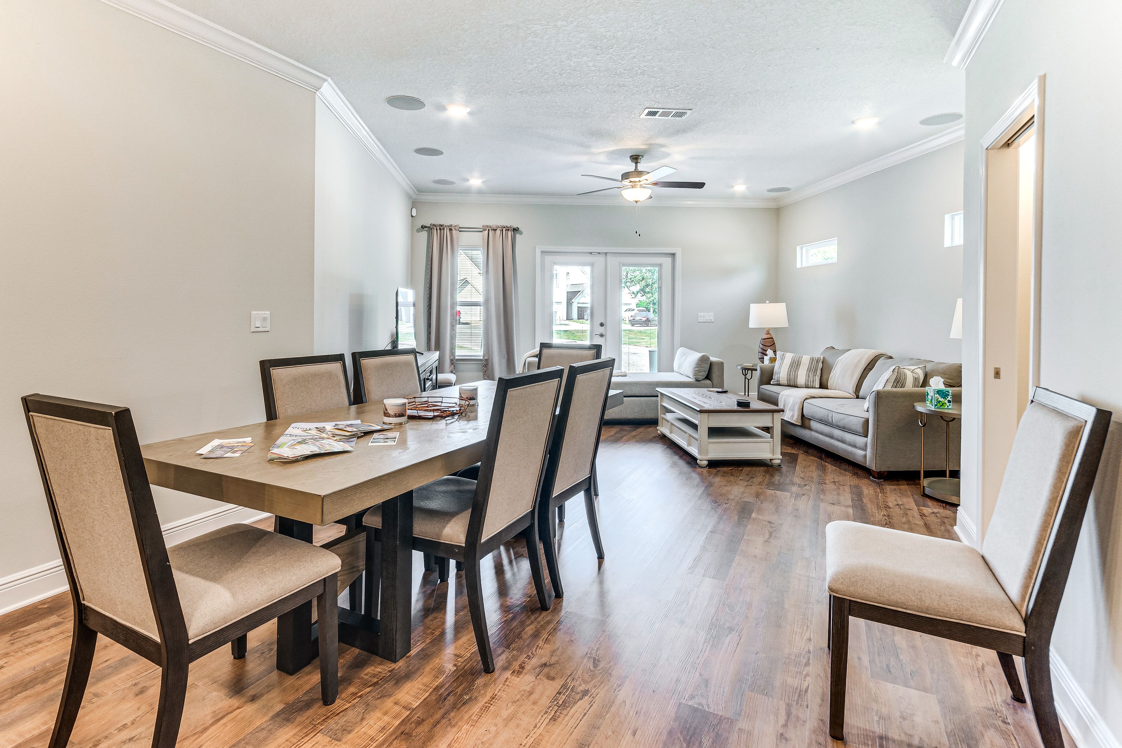 Dining Area | 1st Floor | Dishes & Flatware Provided