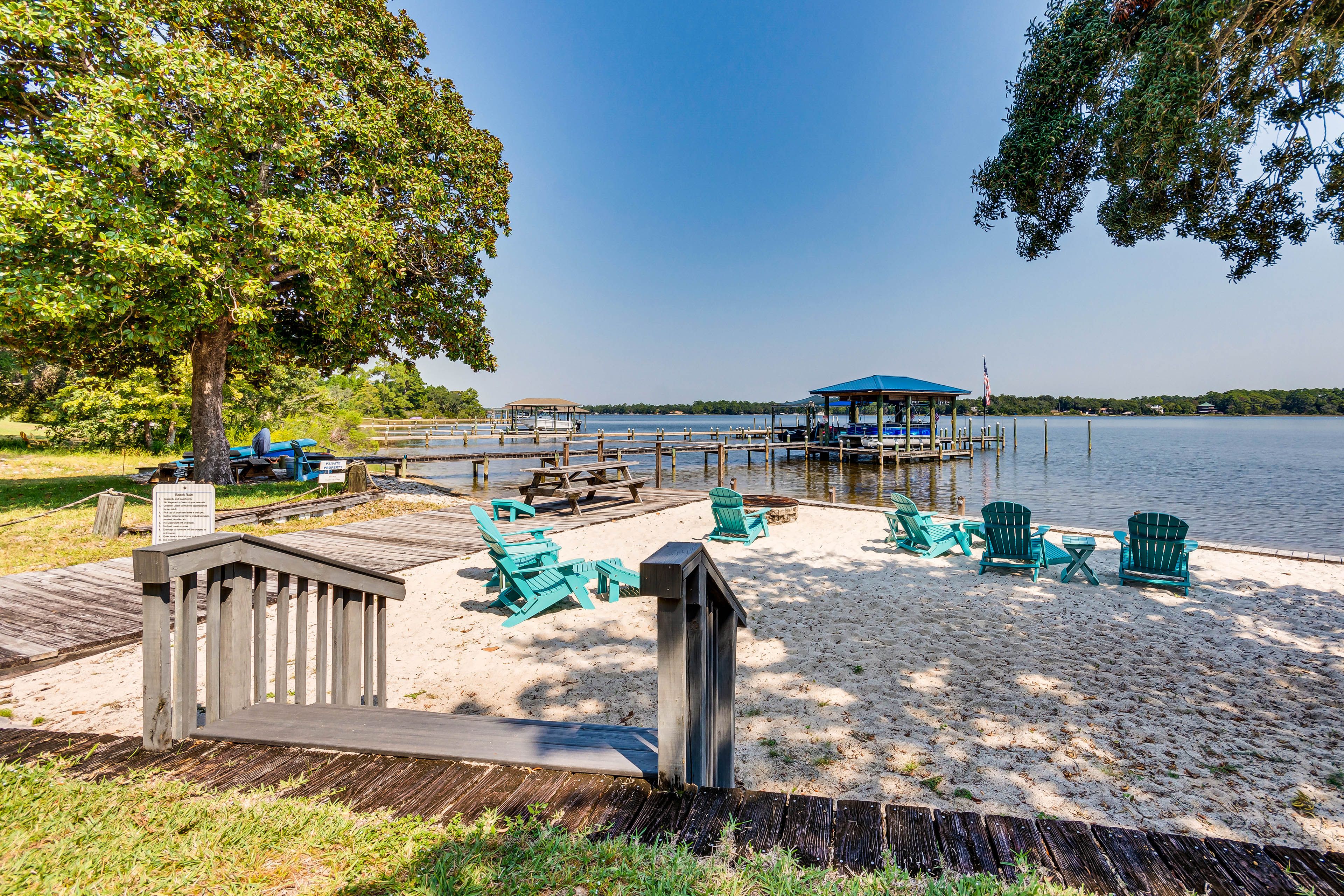 Community Amenities | Beach Area | Pensacola Bay Access