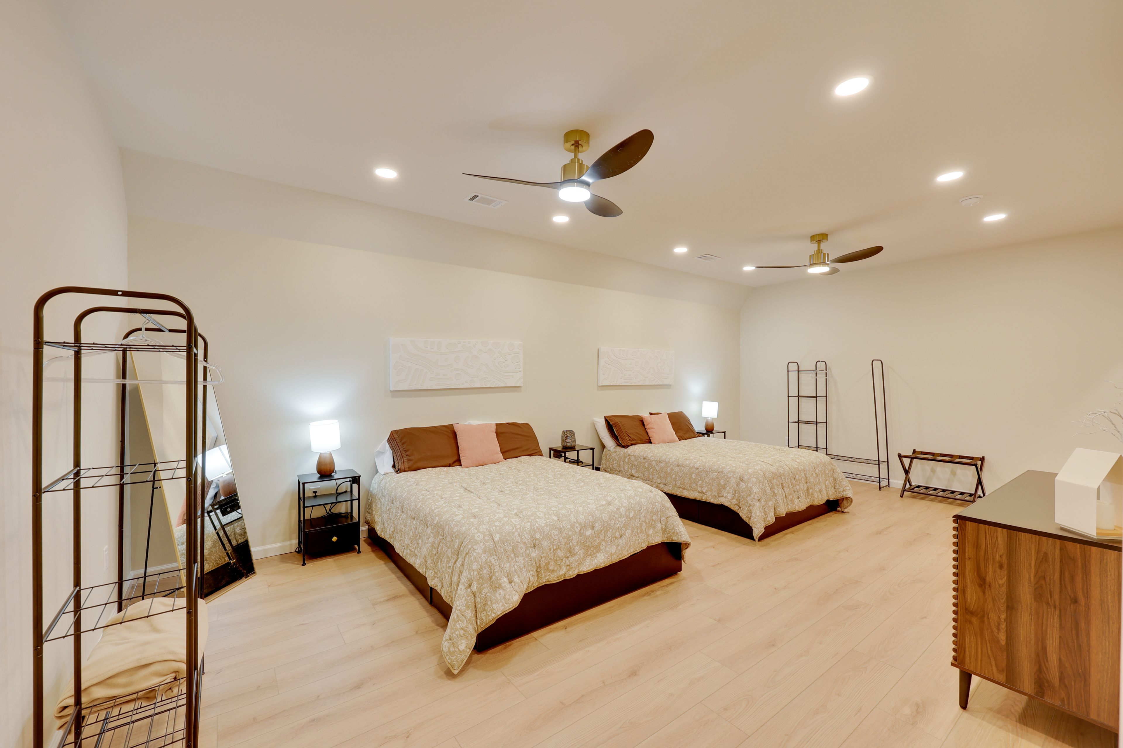 Bedroom 2 | 2 Queen Beds | 2nd Floor