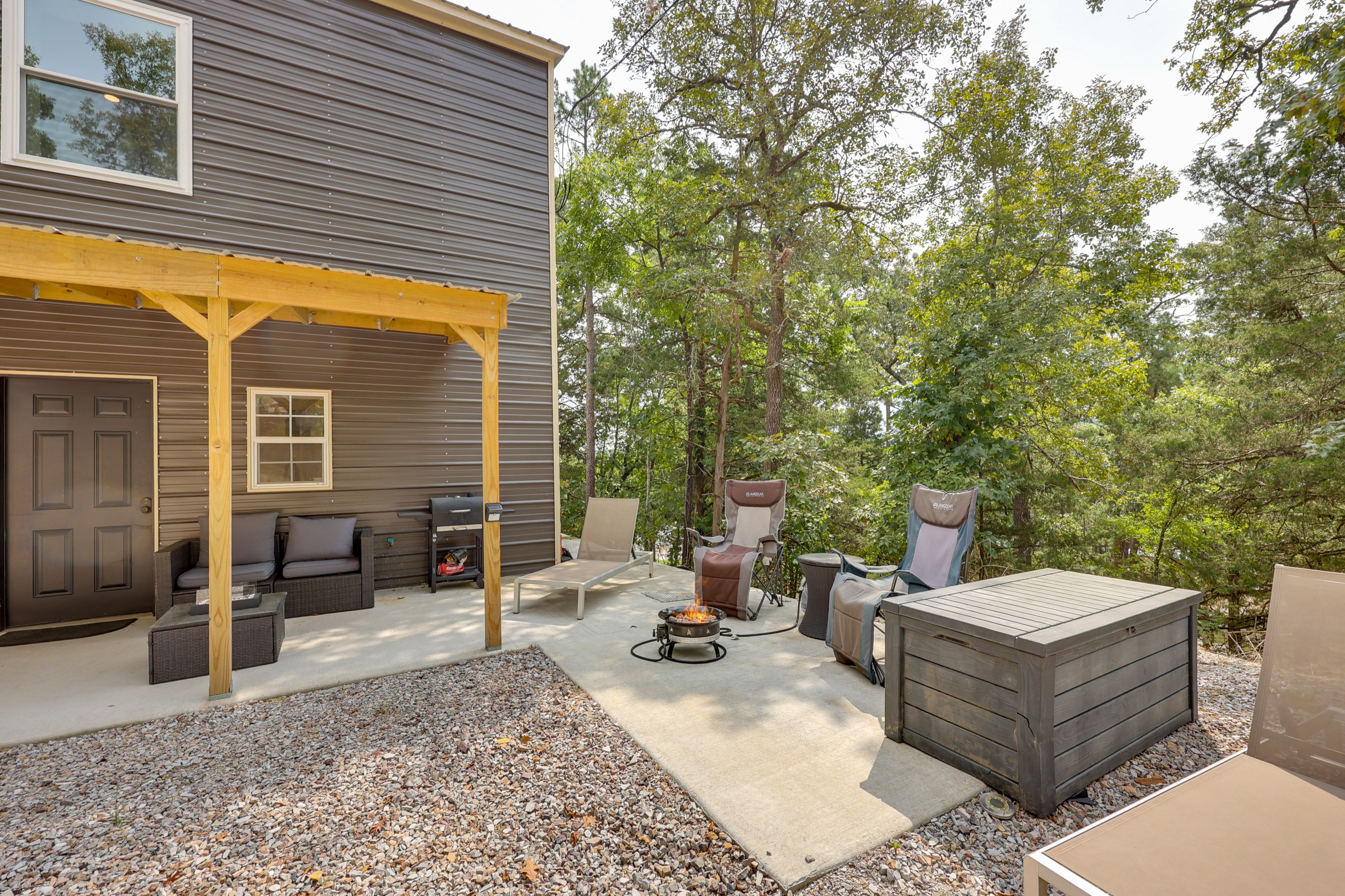 Patio | Fire Pit | Grill